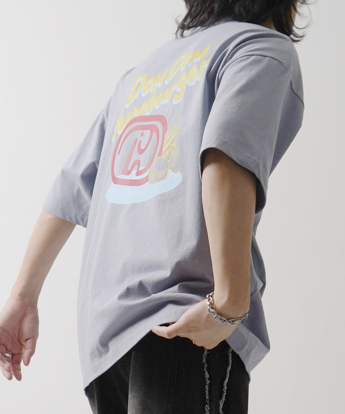 25SS 【DOMDOM / ドムドムハンバーガー】 ビッグシルエット バックプリント半袖Tシャツ