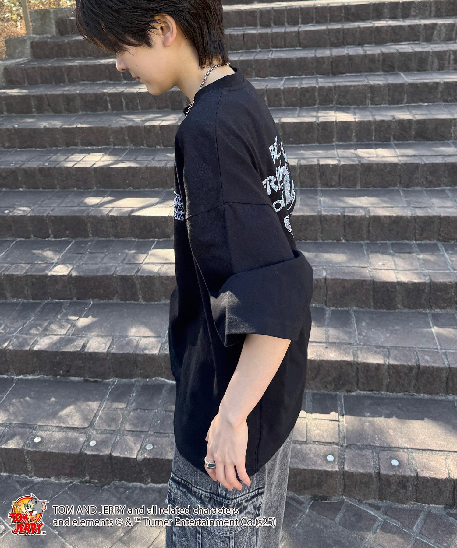 25SS【TOM&JERRY / トムとジェリー】足跡 ビッグシルエットバックプリントTシャツ