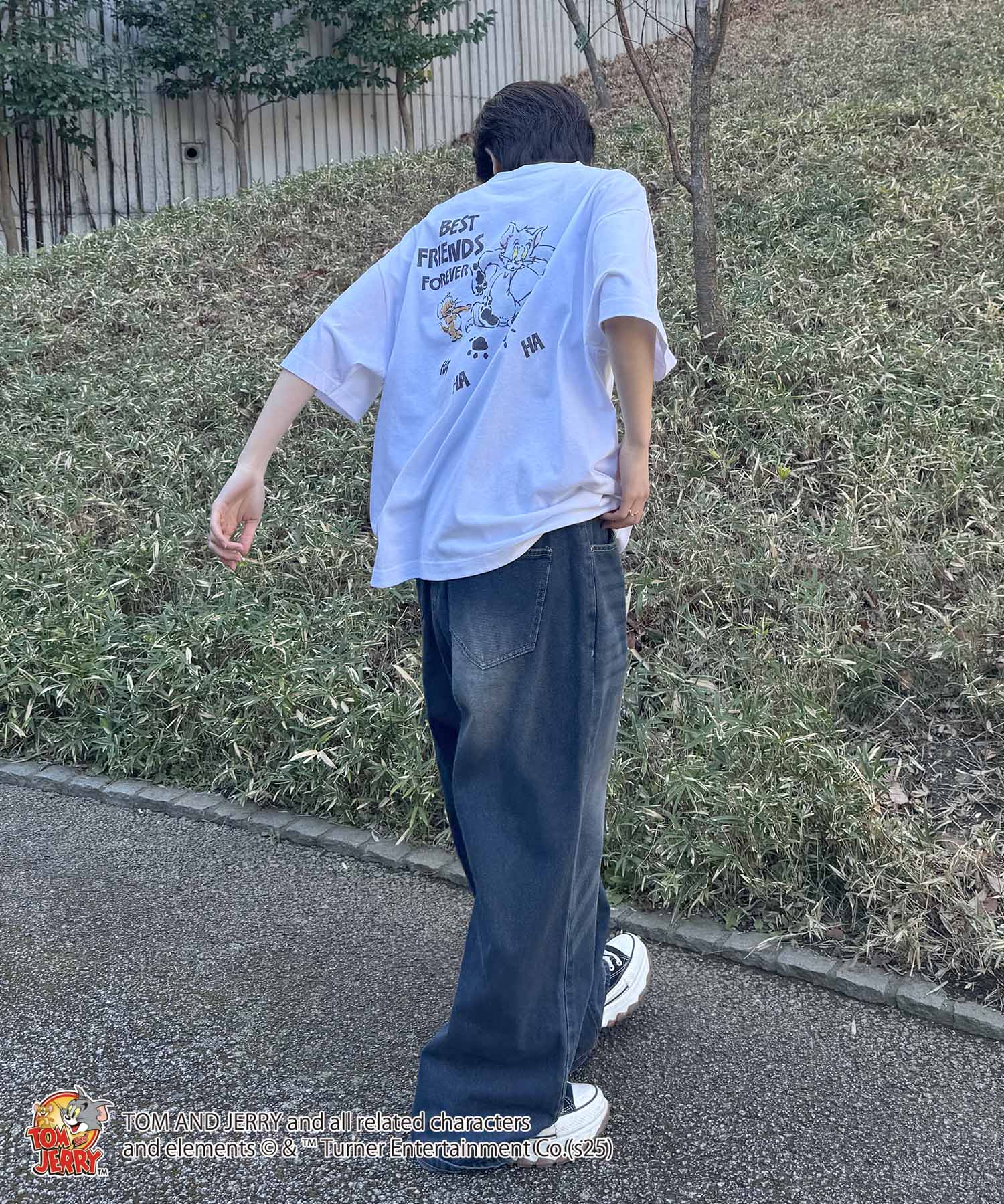 25SS【TOM&JERRY / トムとジェリー】足跡 ビッグシルエットバックプリントTシャツ