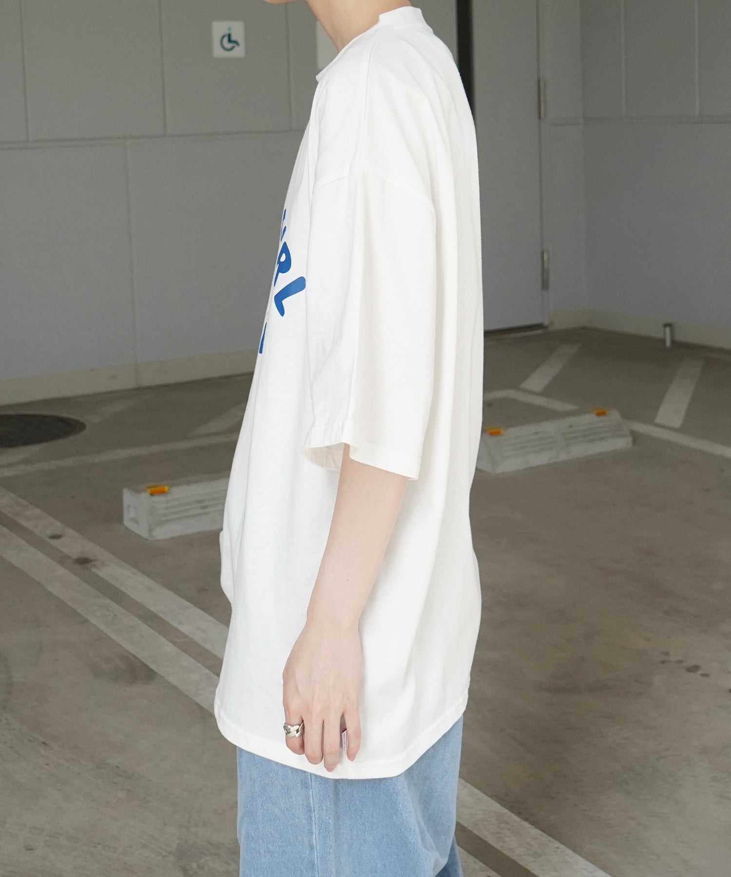 25SS【RED CAP GIRL】フロントプリント ビッグシルエット半袖Tシャツ