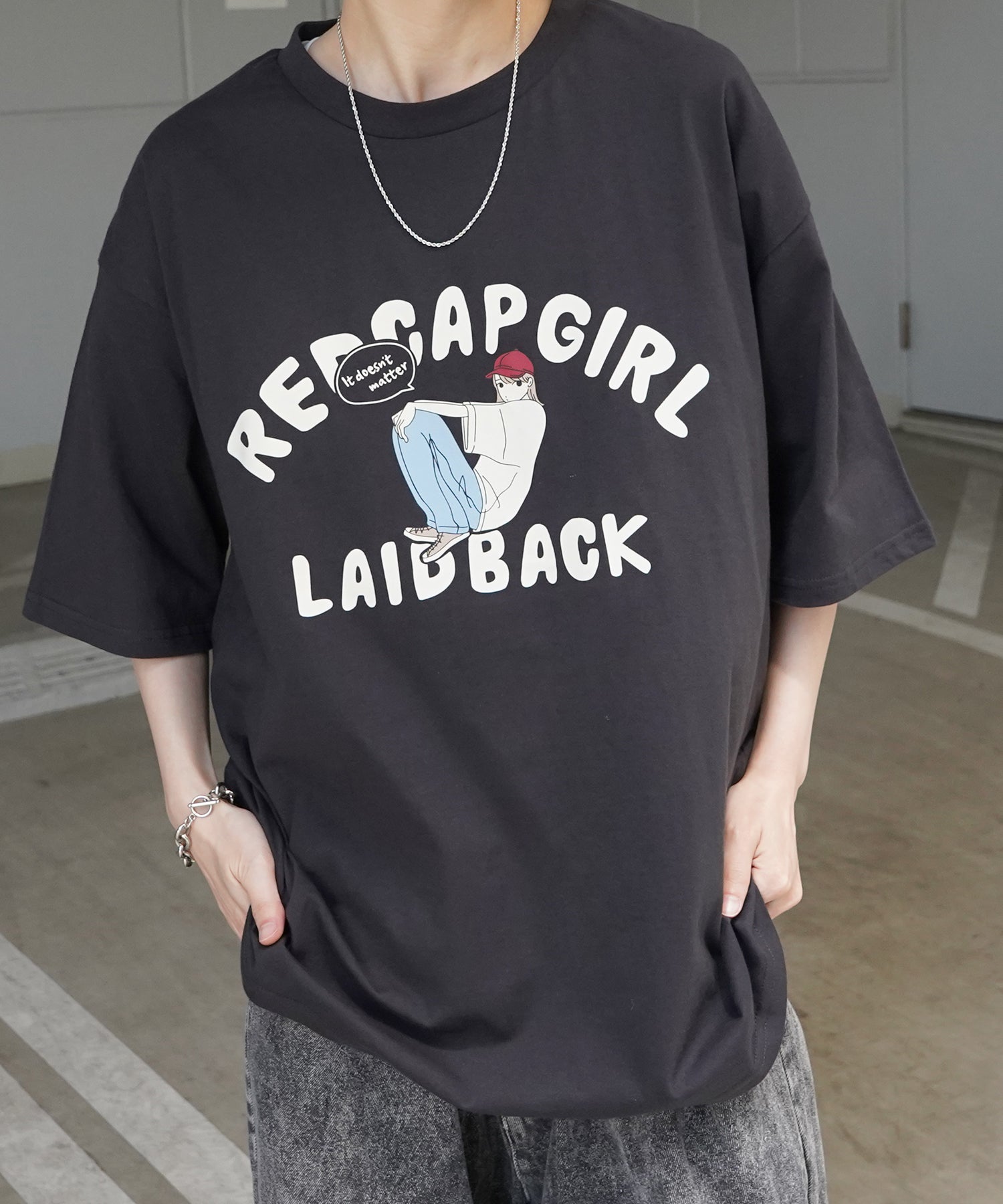 25SS【RED CAP GIRL】フロントプリント ビッグシルエット半袖Tシャツ