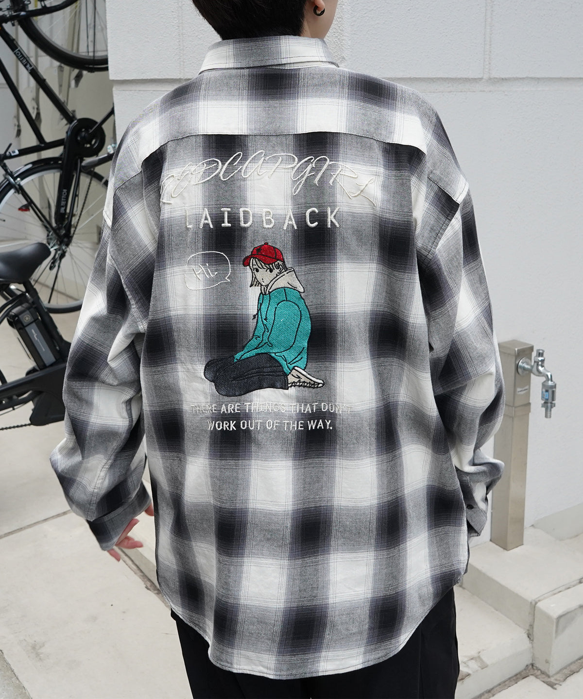 【RED CAP GIRL】25SS バックプリント / 刺繍 オンブレチェック ビッグシルエット長袖シャツ