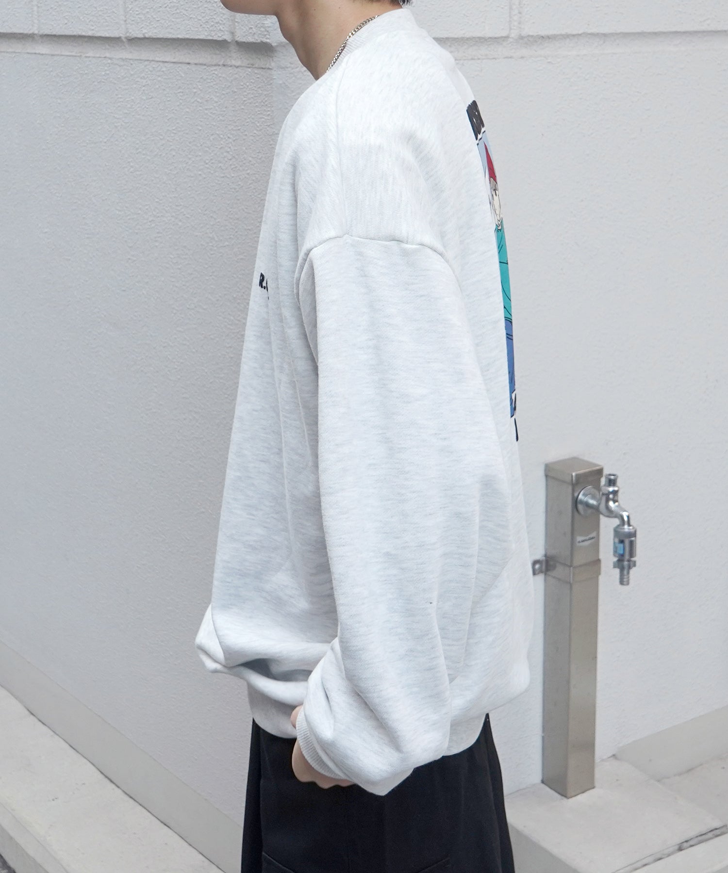 【RED CAP GIRL】25SS ビッグシルエット フロント発泡プリント プルオーバースウェット