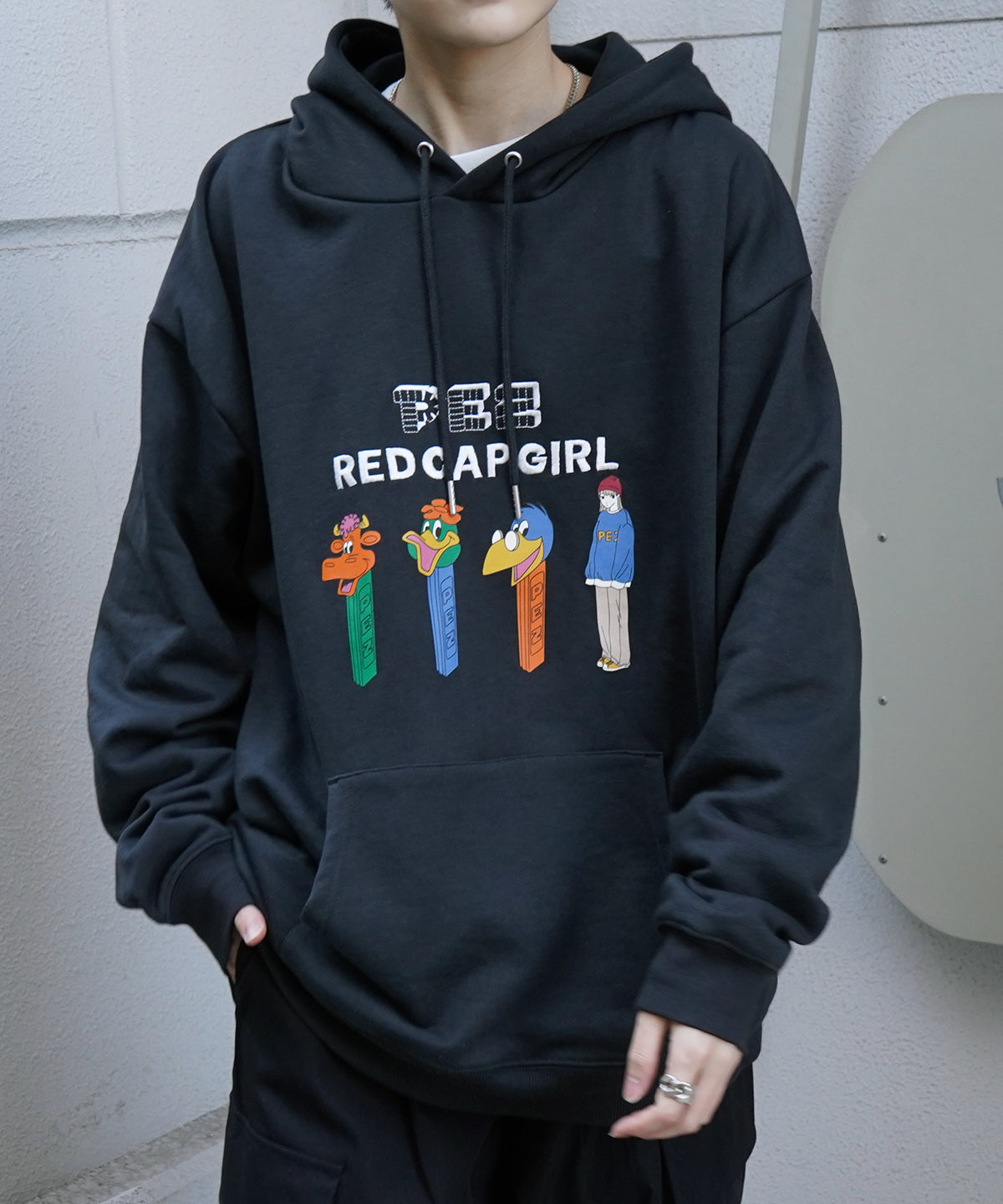【PEZ × RED CAP GIRL】コラボ 24SS ビッグシルエット フロントプリントロゴ刺繍 プルオーバーパーカー