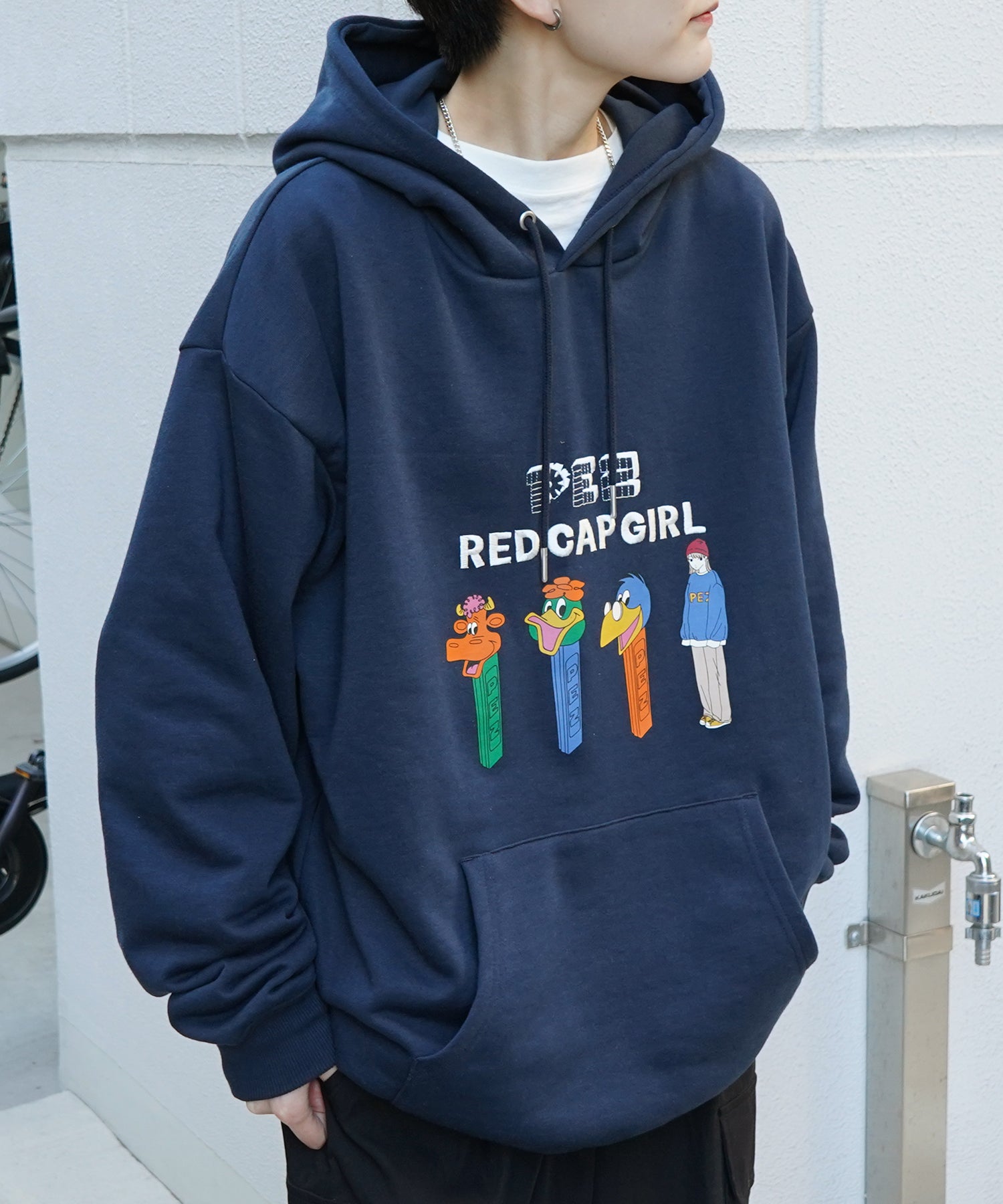 【PEZ × RED CAP GIRL】コラボ 24SS ビッグシルエット フロントプリントロゴ刺繍 プルオーバーパーカー