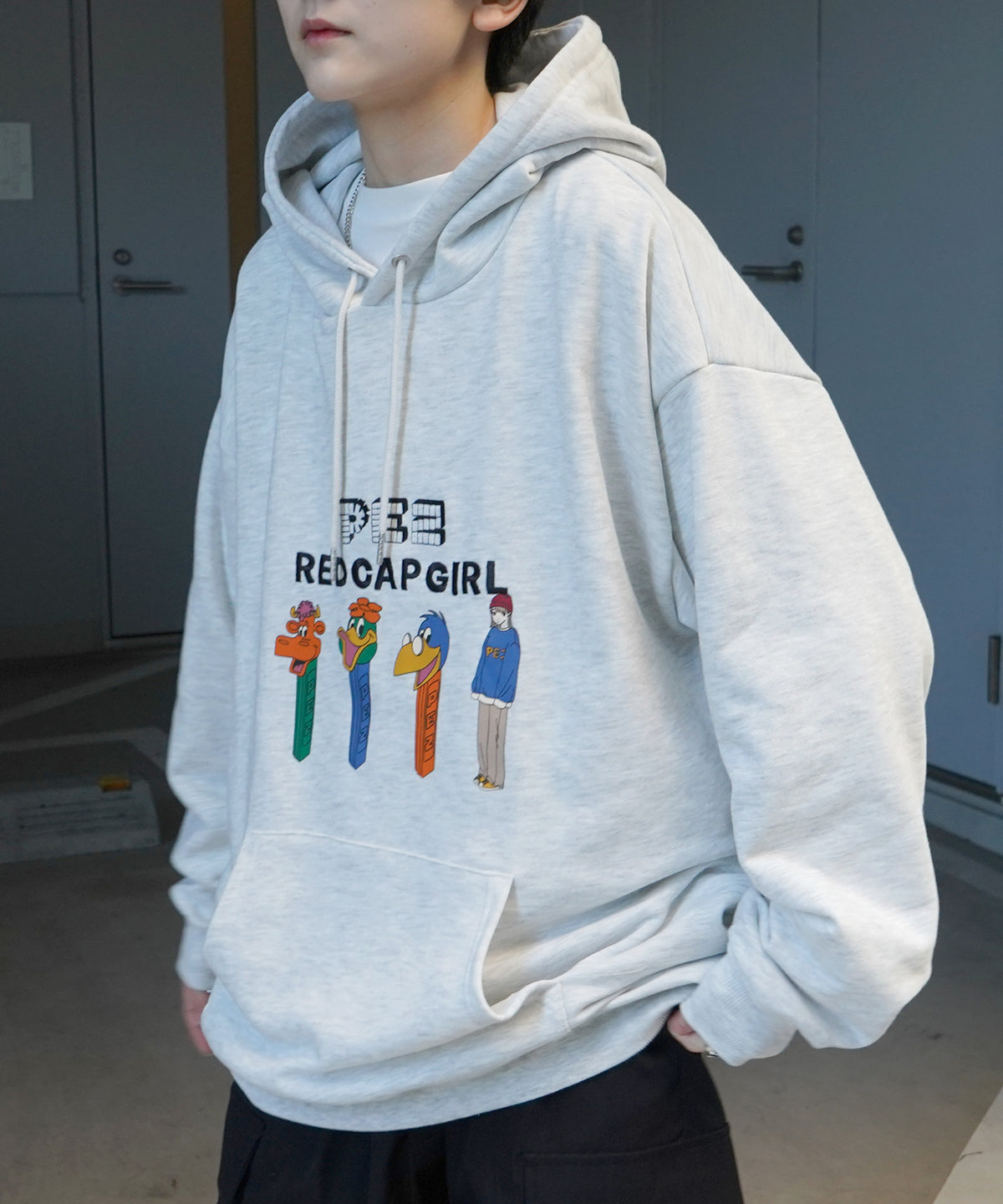 【PEZ × RED CAP GIRL】コラボ 24SS ビッグシルエット フロントプリントロゴ刺繍 プルオーバーパーカー