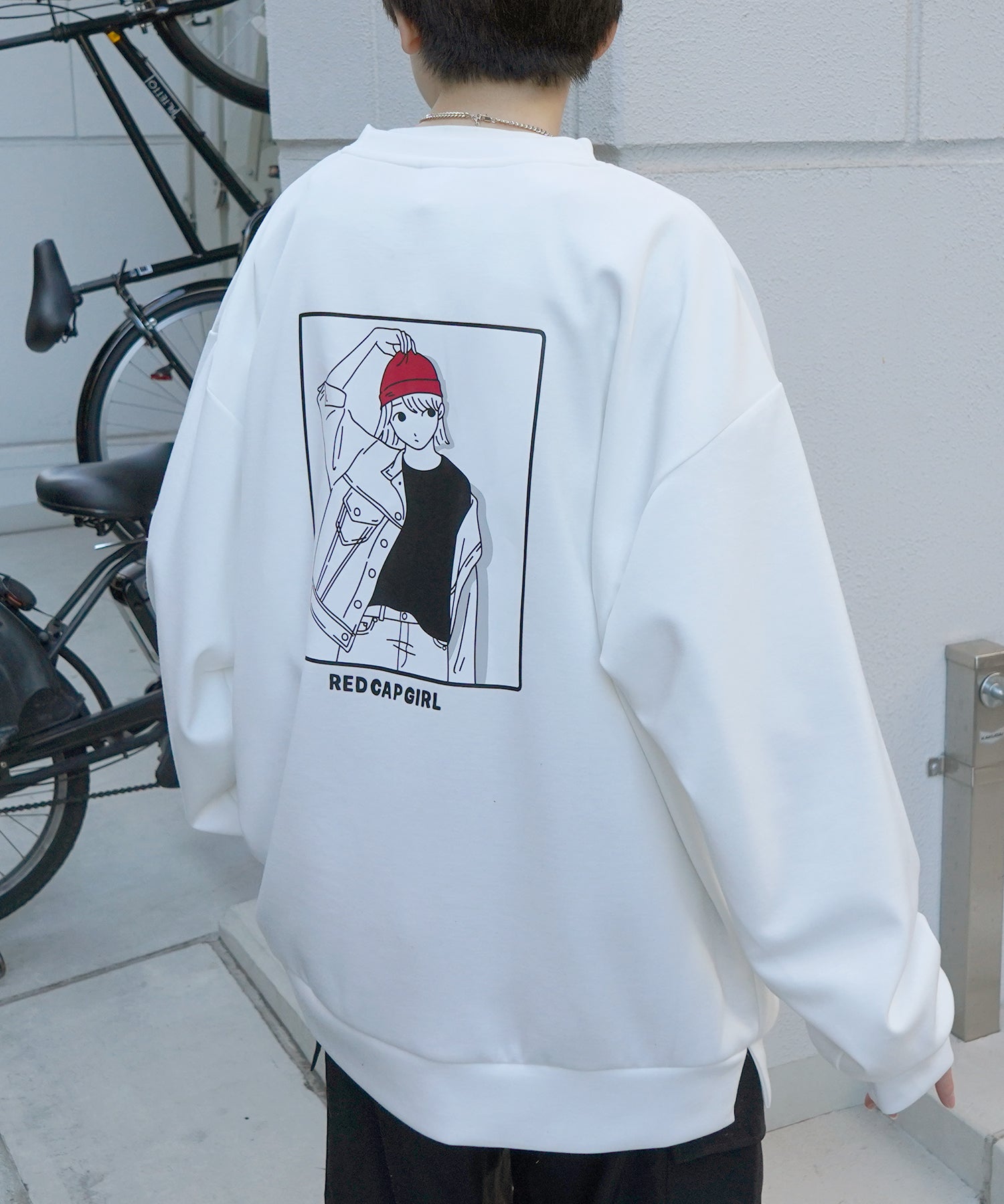 【RED CAP GIRL】25SS ビッグシルエット とろみポンチ 落ち感ドレープ バックプリント ダンボールニットプルオーバースウェット
