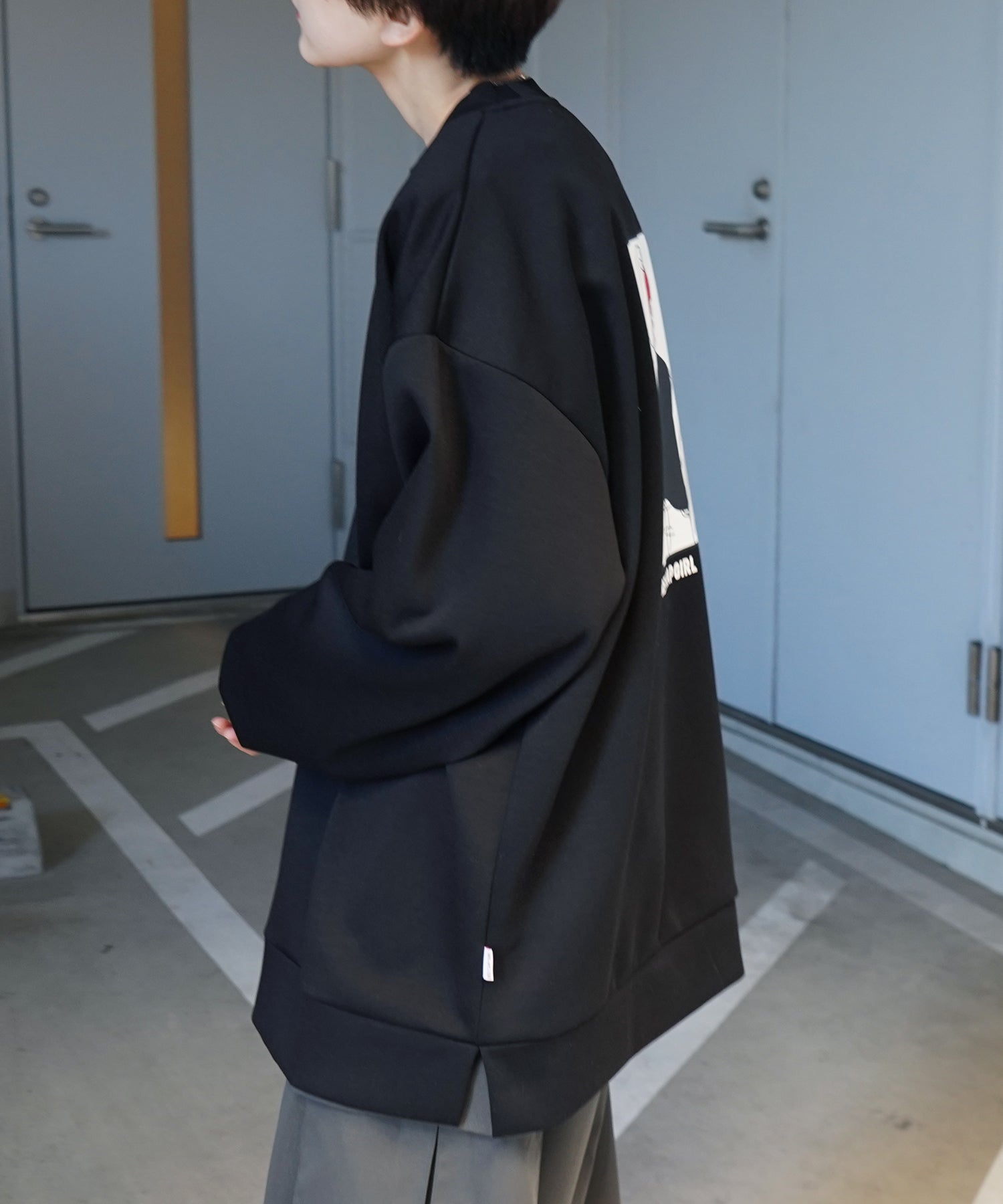 【RED CAP GIRL】25SS ビッグシルエット とろみポンチ 落ち感ドレープ バックプリント ダンボールニットプルオーバースウェット