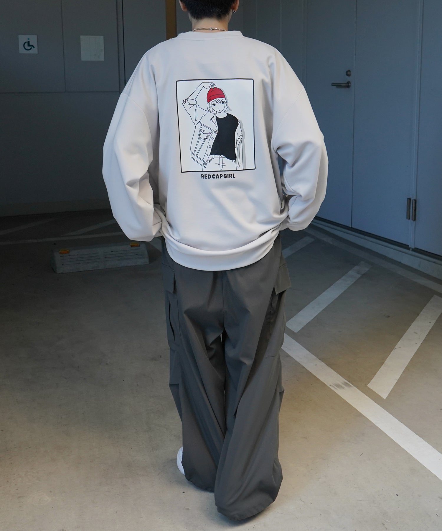 【RED CAP GIRL】25SS ビッグシルエット とろみポンチ 落ち感ドレープ バックプリント ダンボールニットプルオーバースウェット