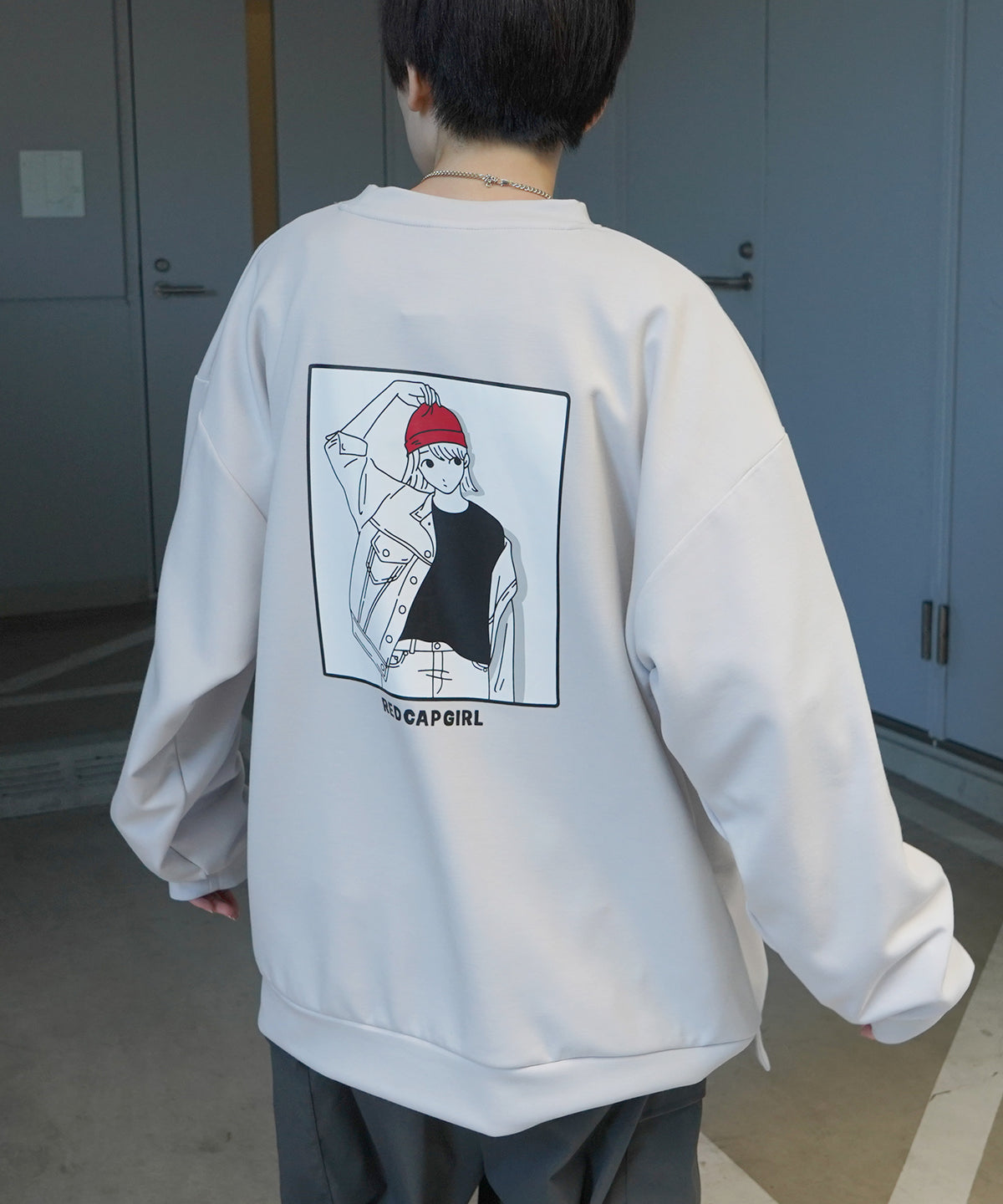 【RED CAP GIRL】25SS ビッグシルエット とろみポンチ 落ち感ドレープ バックプリント ダンボールニットプルオーバースウェット