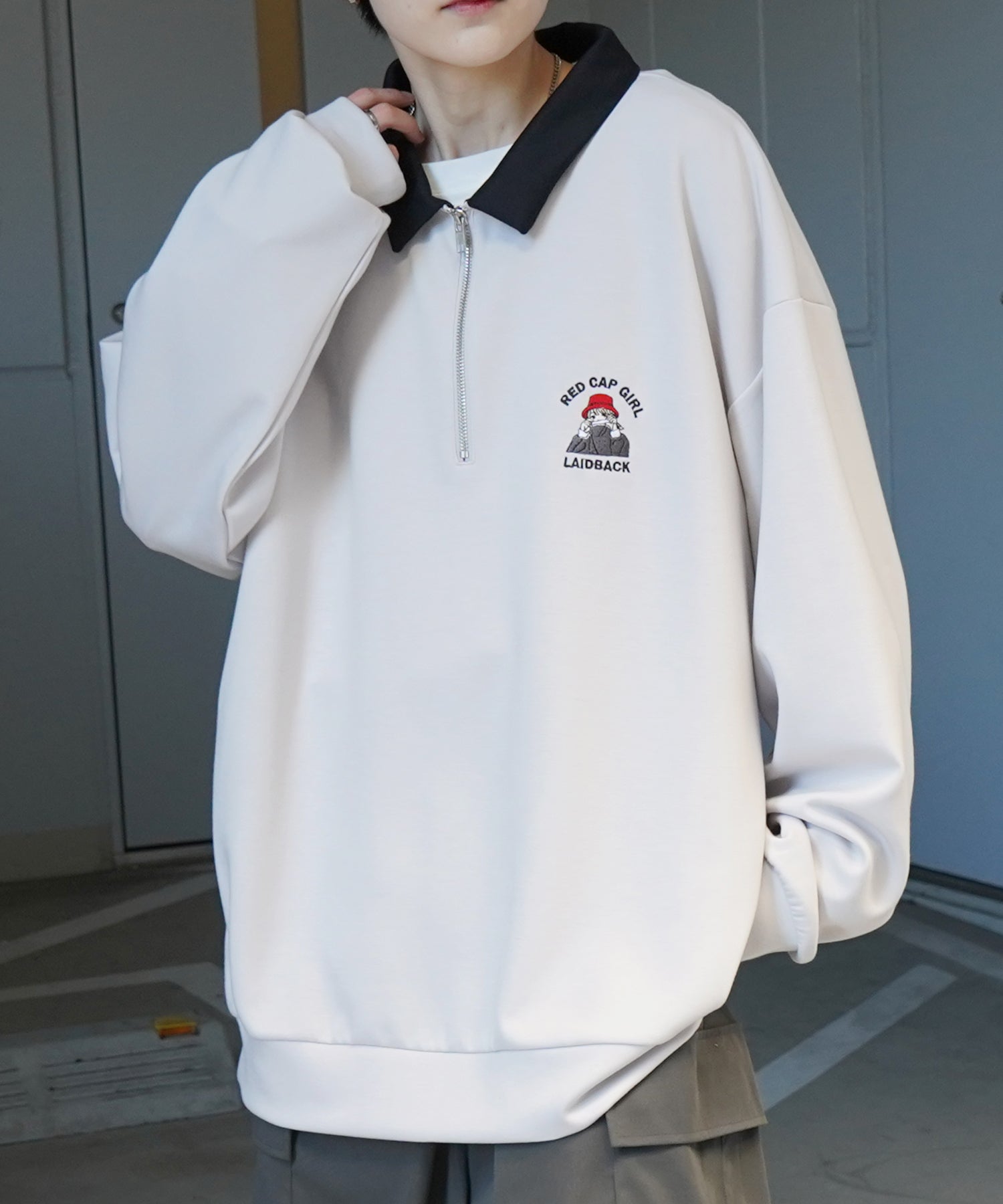 【RED CAP GIRL】25SS ビッグシルエット ドレープとろみ ダンボールニット ワンポイント刺繍ポンチハーフジップ