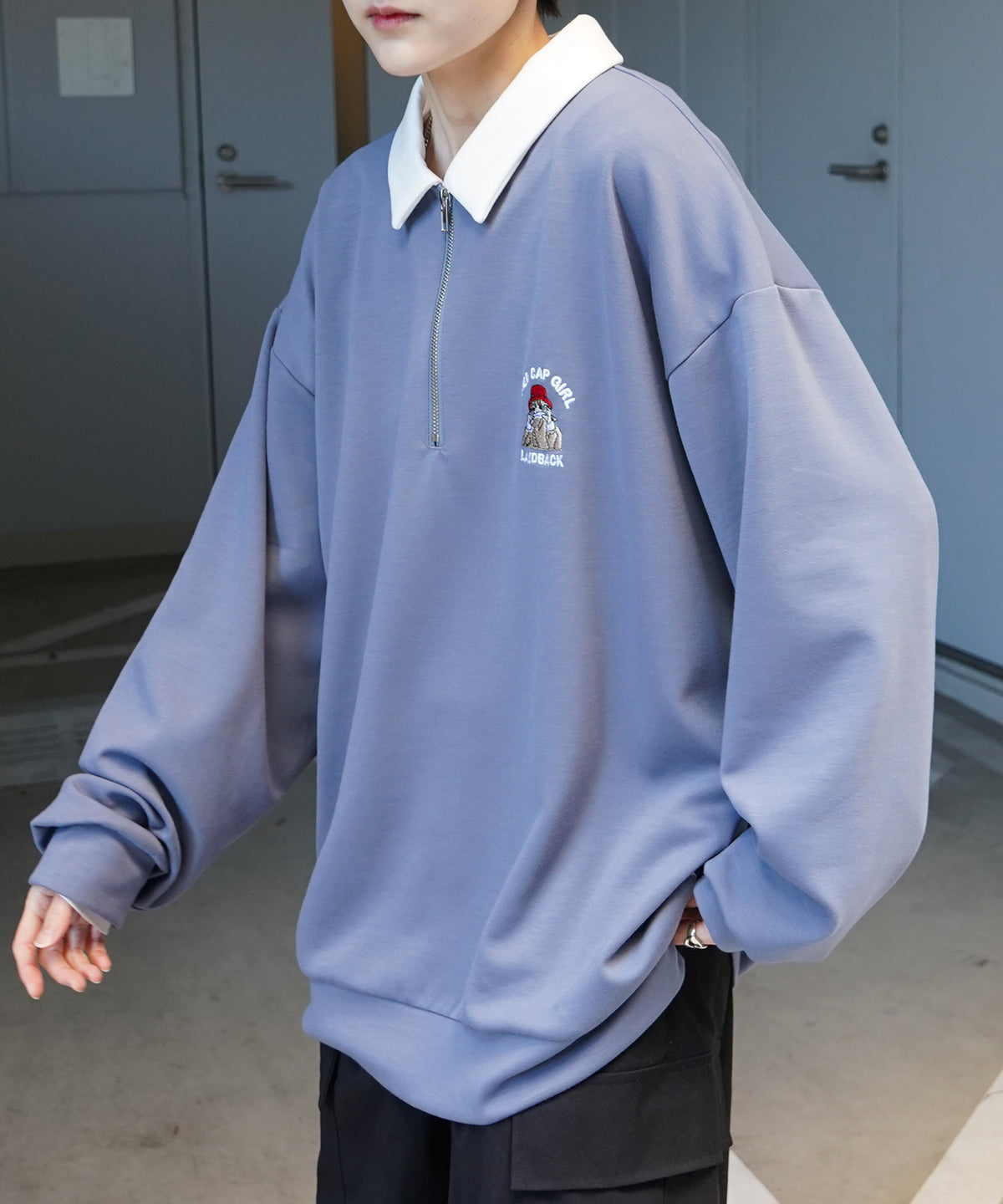 【RED CAP GIRL】25SS ビッグシルエット ドレープとろみ ダンボールニット ワンポイント刺繍ポンチハーフジップ