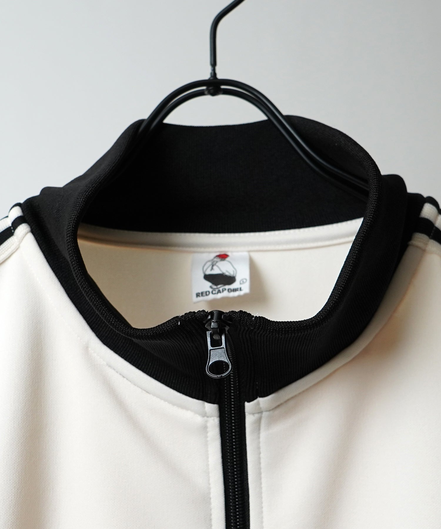 25SS【RED CAP GIRL】セットアップ対応 ビッグシルエット バックプリント 袖ライン ジャージトラックジャケット