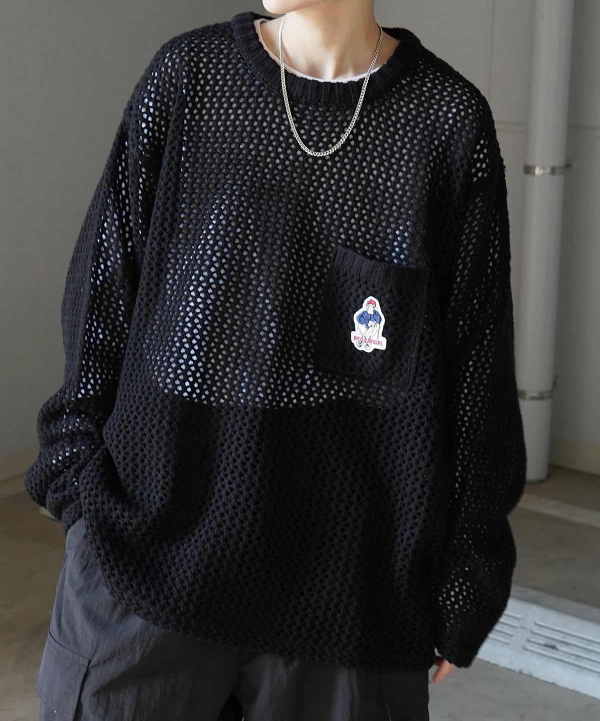 【RED CAP GIRL】25SS ビッグシルエット ワンポイント刺繍 メッシュニットプルオーバー