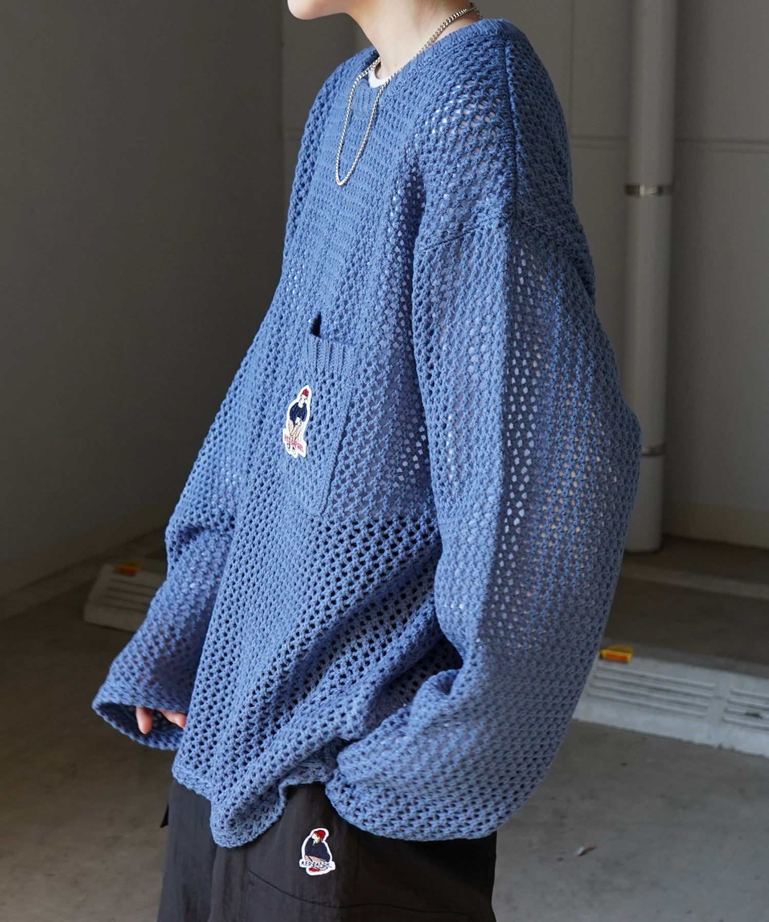 【RED CAP GIRL】25SS ビッグシルエット ワンポイント刺繍 メッシュニットプルオーバー