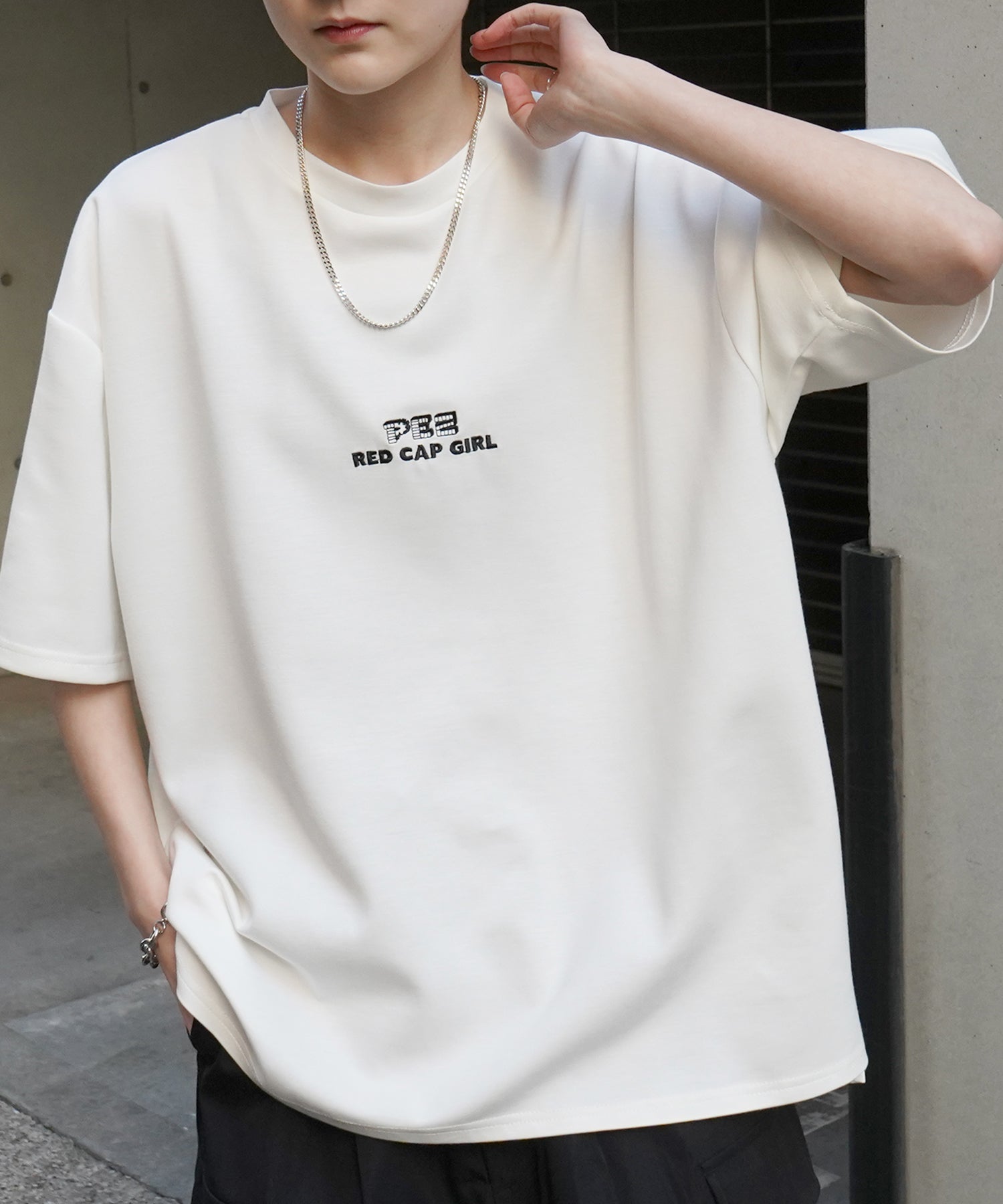 【RED CAP GIRL × PEZ】25SS RCG×PEZコラボ バックプリント ドレープとろみ ビッグシルエットポンチTシャツ