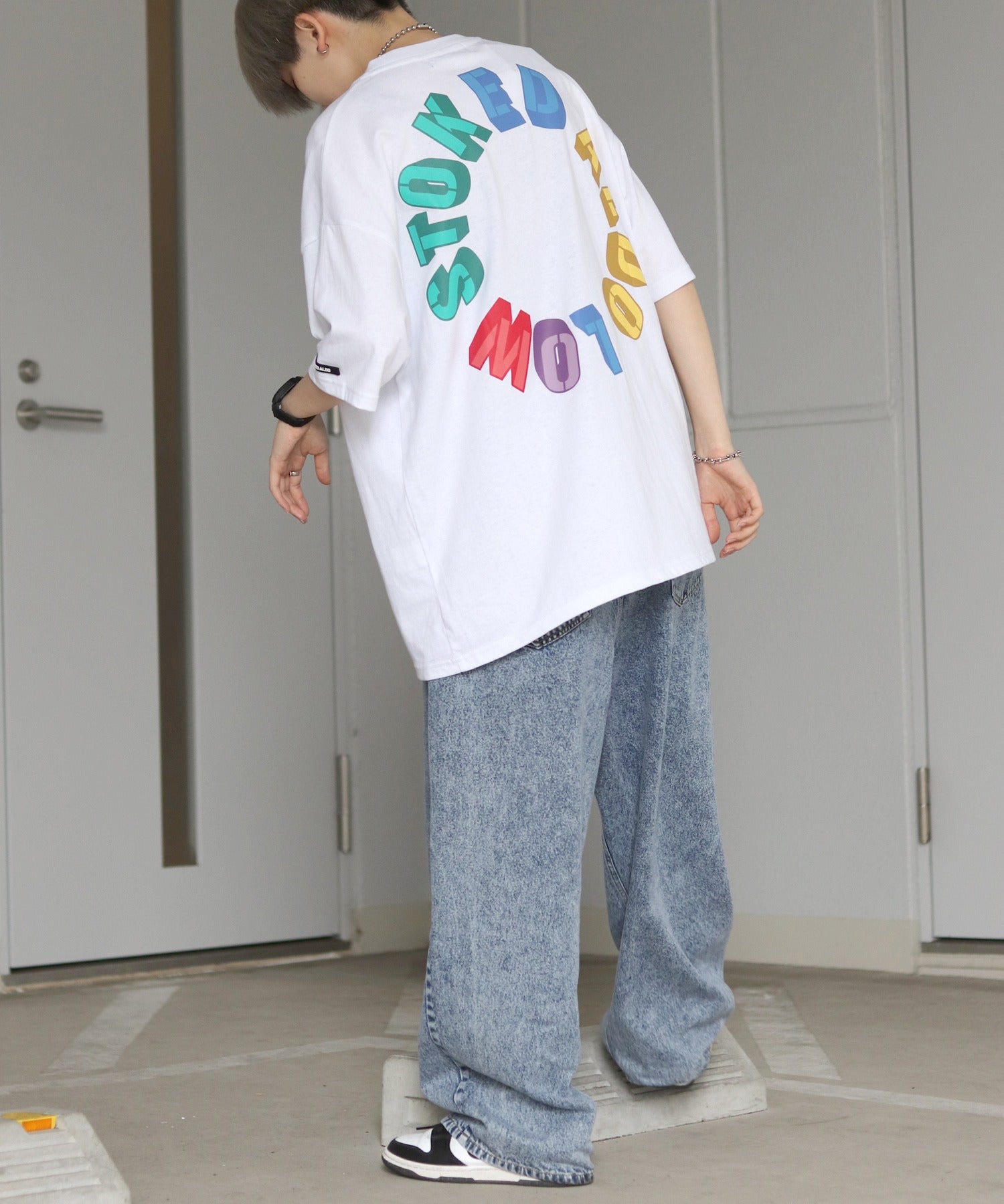 ケミカルウォッシュワイドバギーパンツ