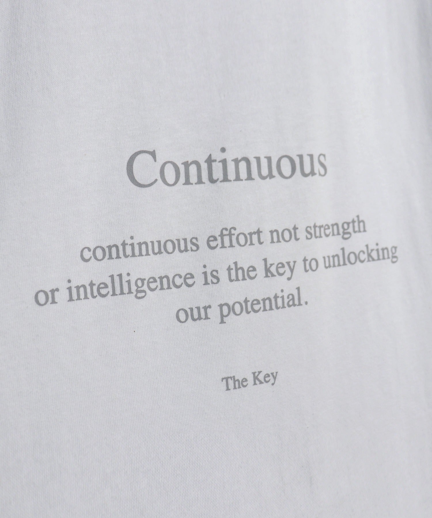 ボックスロゴルーズTシャツ