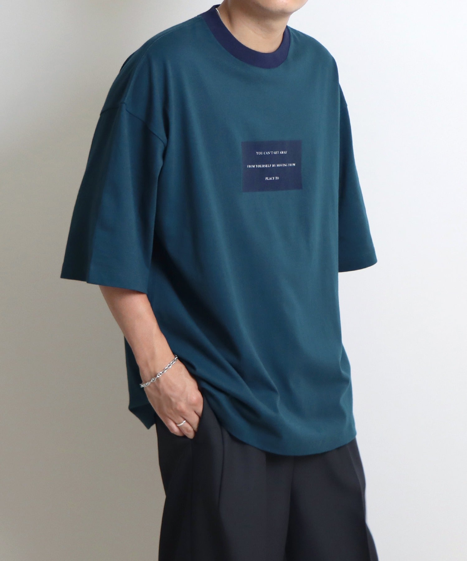 ボックスロゴルーズTシャツ