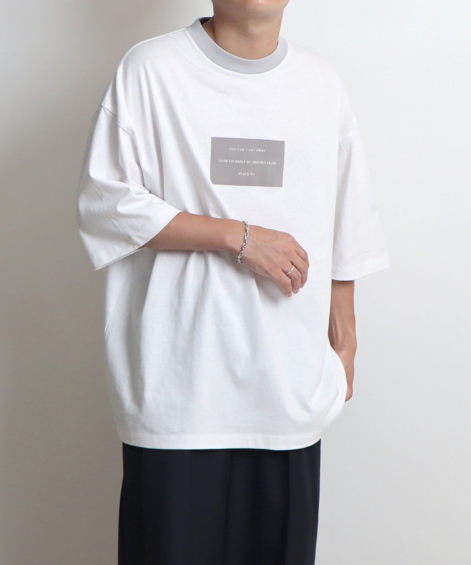 ボックスロゴルーズTシャツ