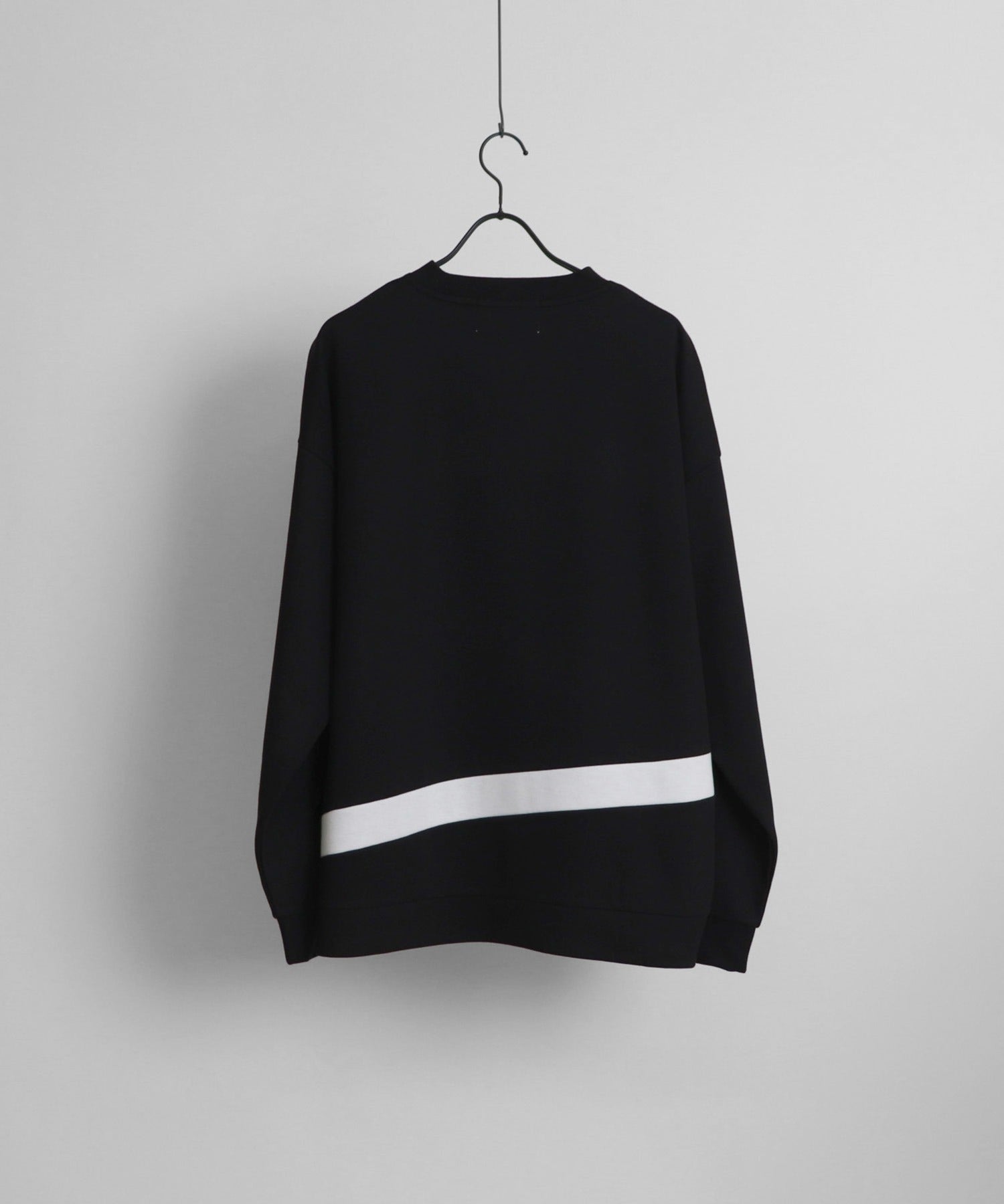 切り替えデザインスウェット