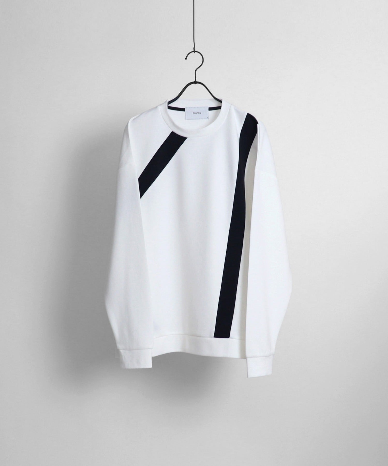 切り替えデザインスウェット