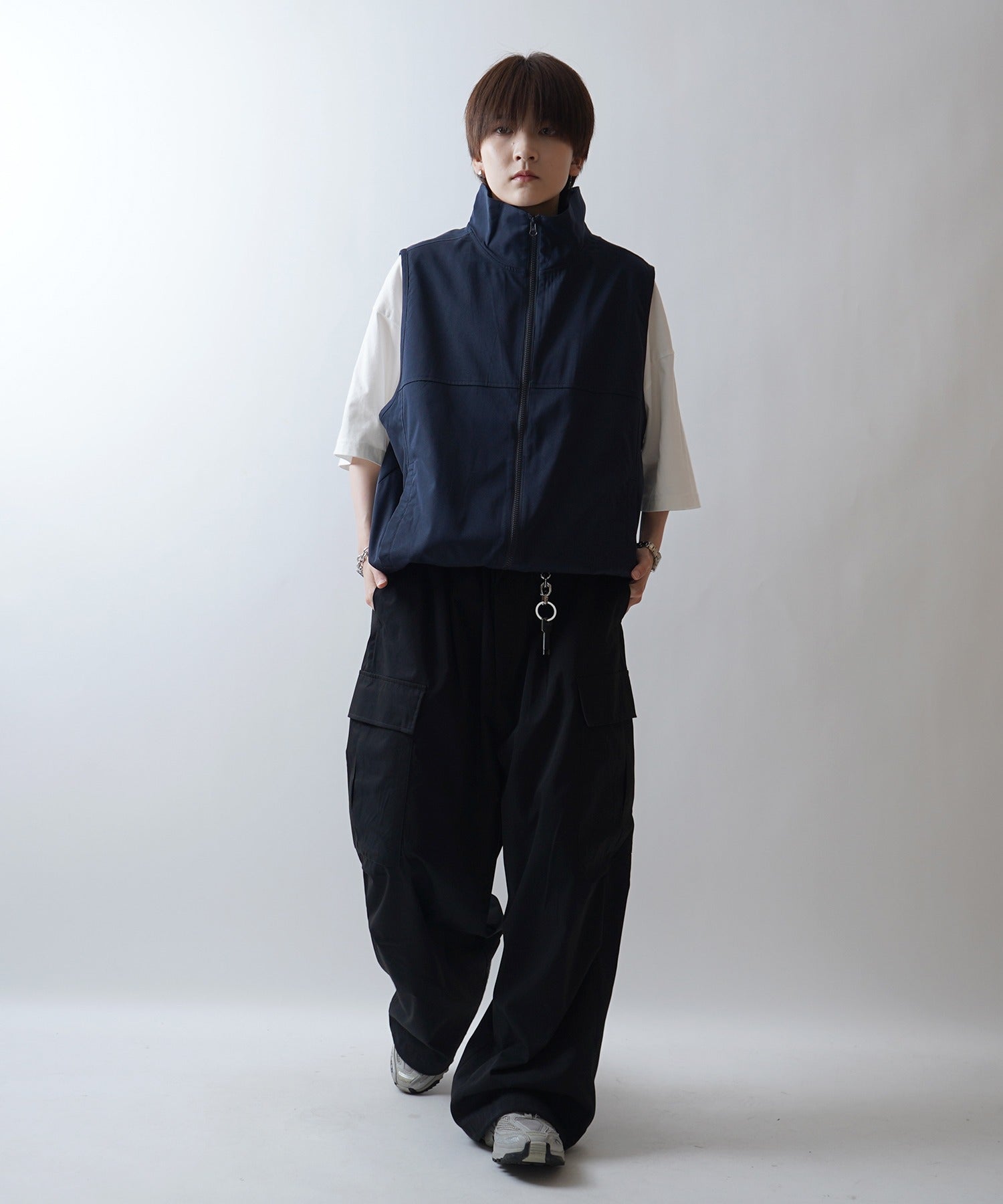 セットアップ対応 スタンドネック 裾ひもドロスト フルジップナイロンテックベスト