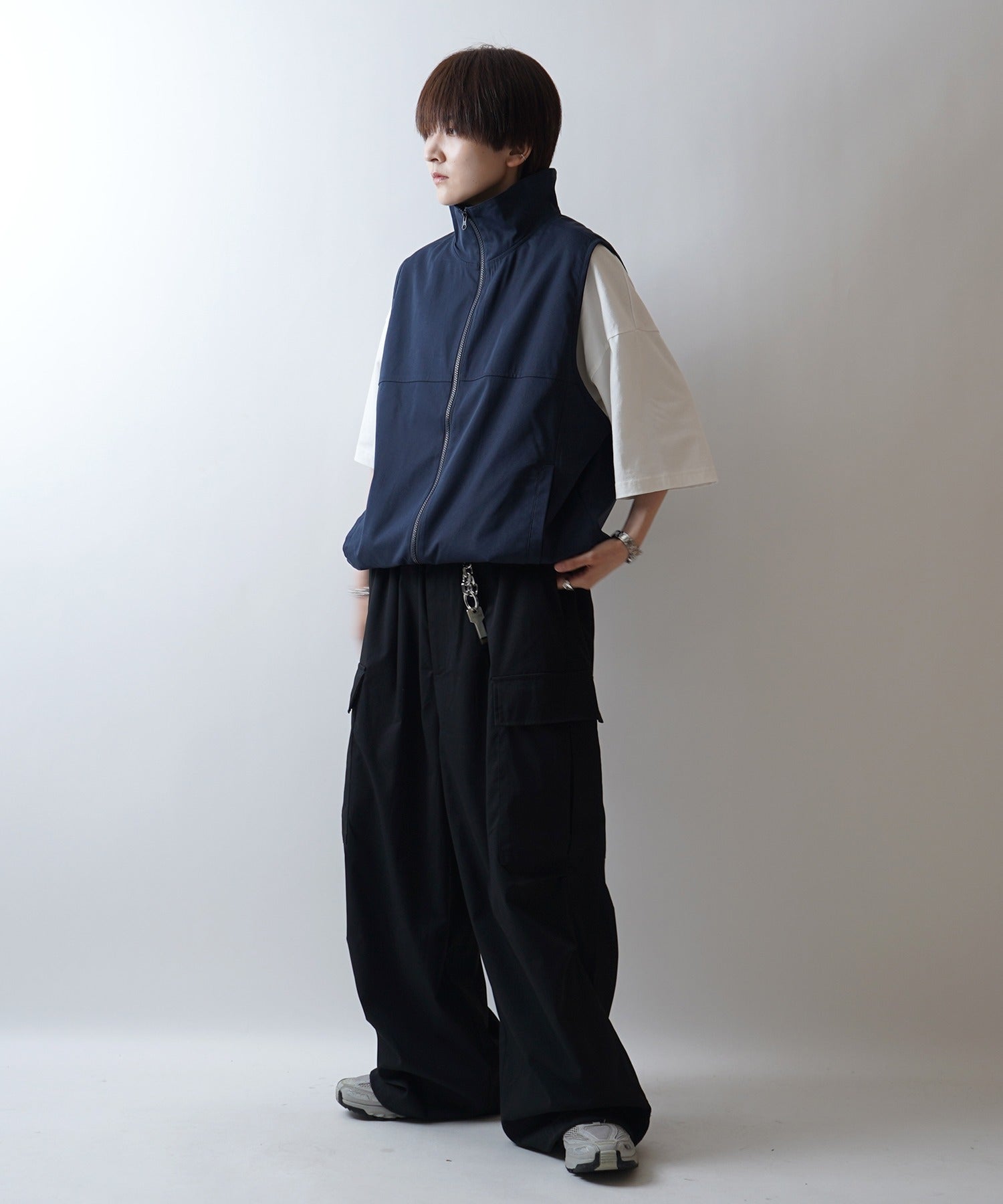 セットアップ対応 スタンドネック 裾ひもドロスト フルジップナイロンテックベスト
