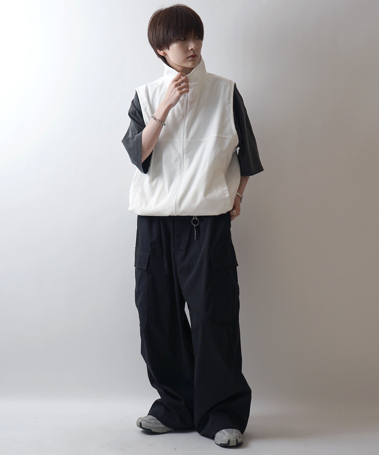 セットアップ対応 スタンドネック 裾ひもドロスト フルジップナイロンテックベスト