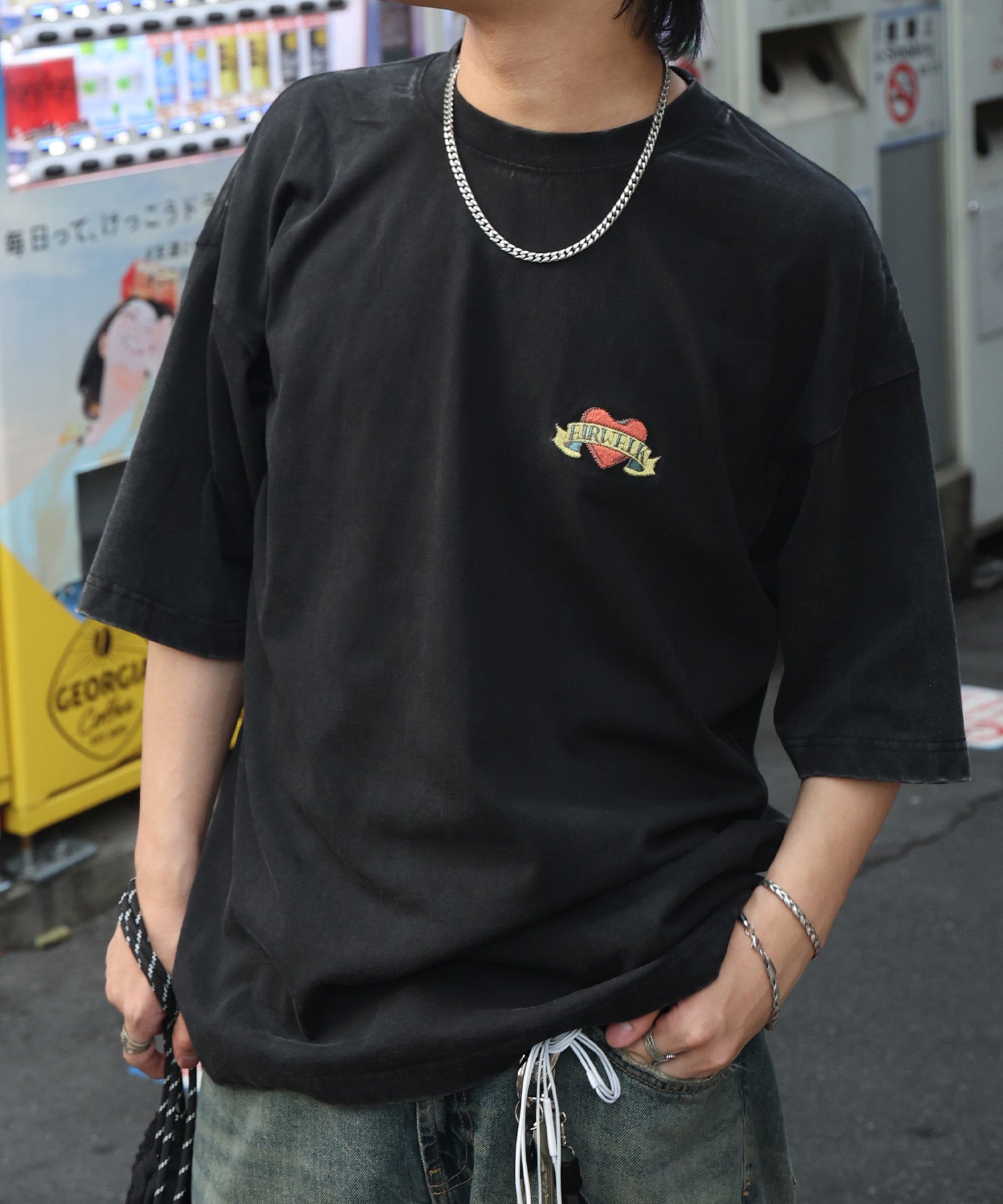 25SS【AIRWALK】ヴィンテージライク ハードグラフィック ボックスシルエット半袖Tシャツ