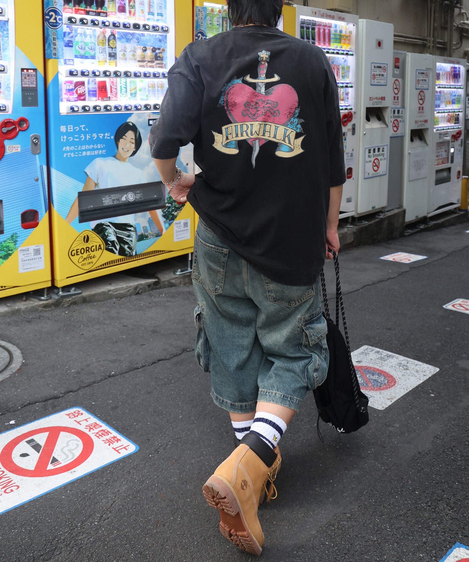 25SS【AIRWALK】ヴィンテージライク ハードグラフィック ボックスシルエット半袖Tシャツ