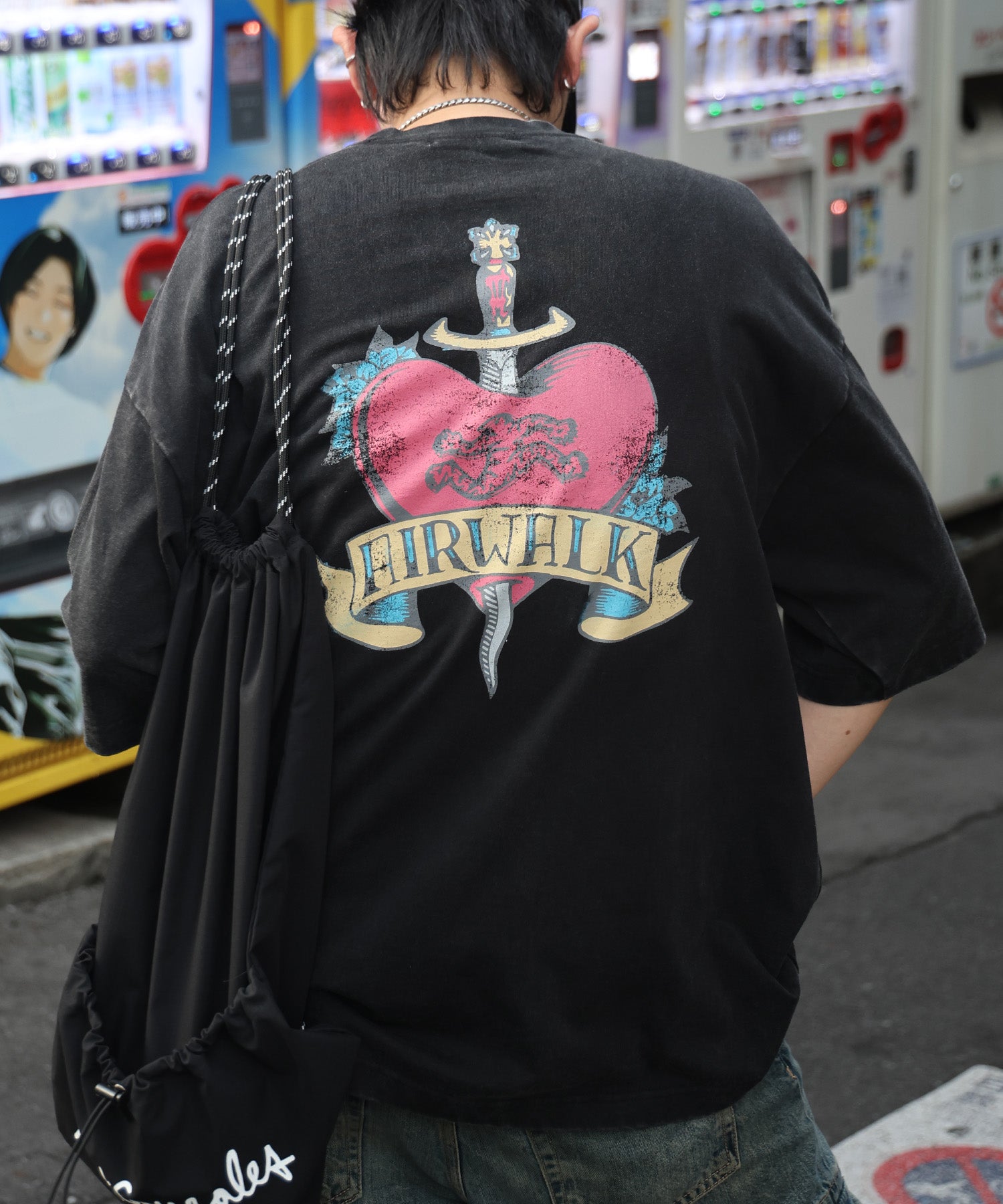 25SS【AIRWALK】ヴィンテージライク ハードグラフィック ボックスシルエット半袖Tシャツ