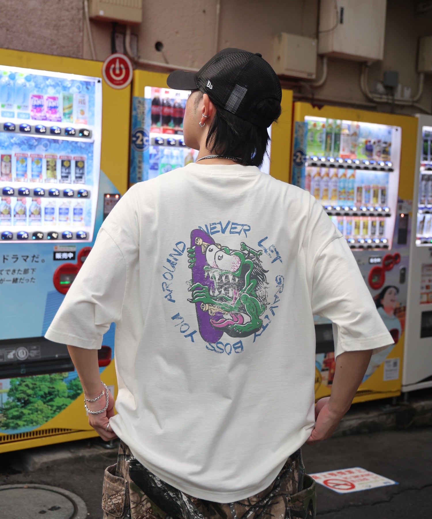25SS【AIRWALK】ヴィンテージライク モンスターグラフィック ボックスシルエット半袖Tシャツ