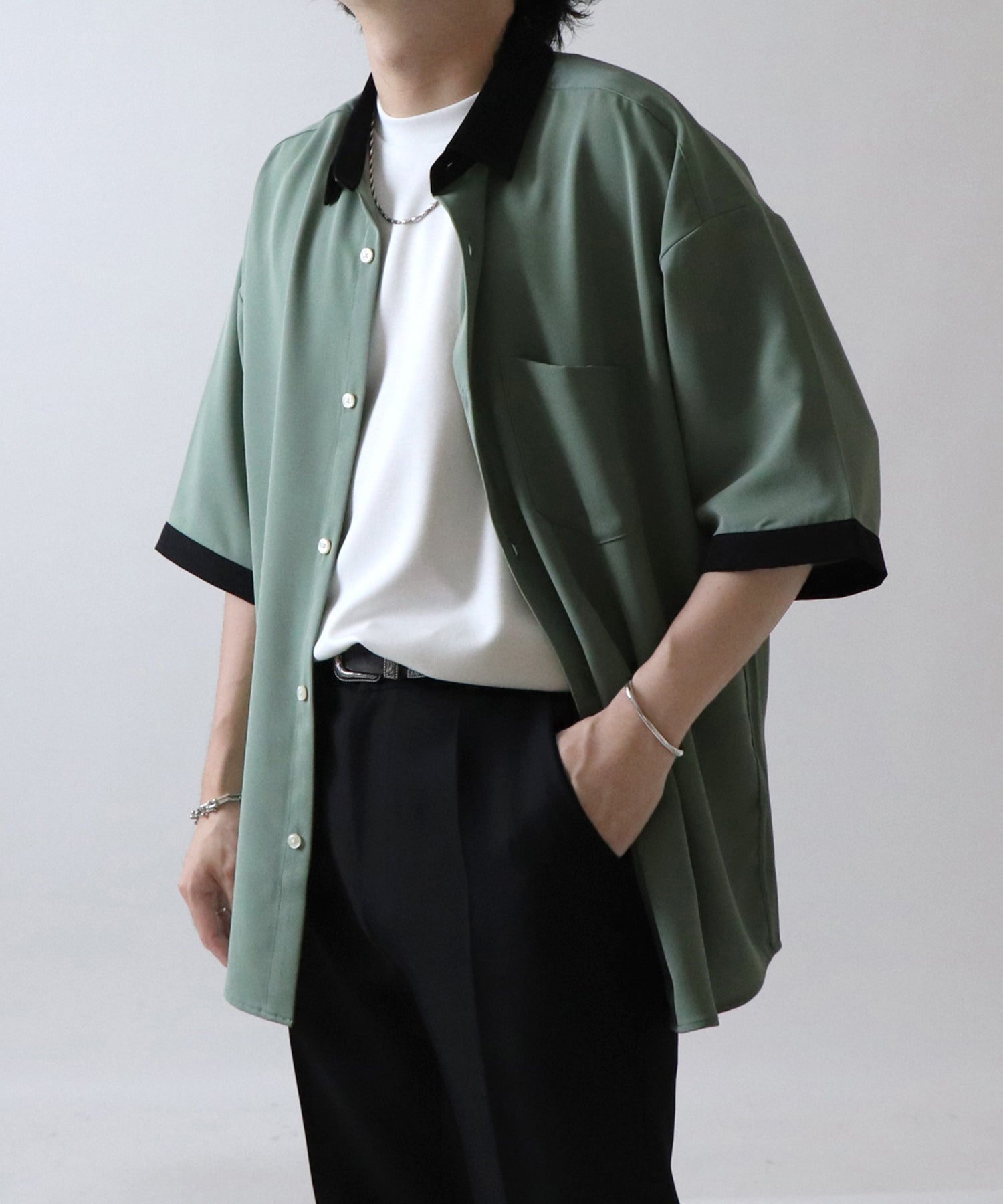 イージーケア ビッグシルエット 襟配色 クレリック半袖シャツ