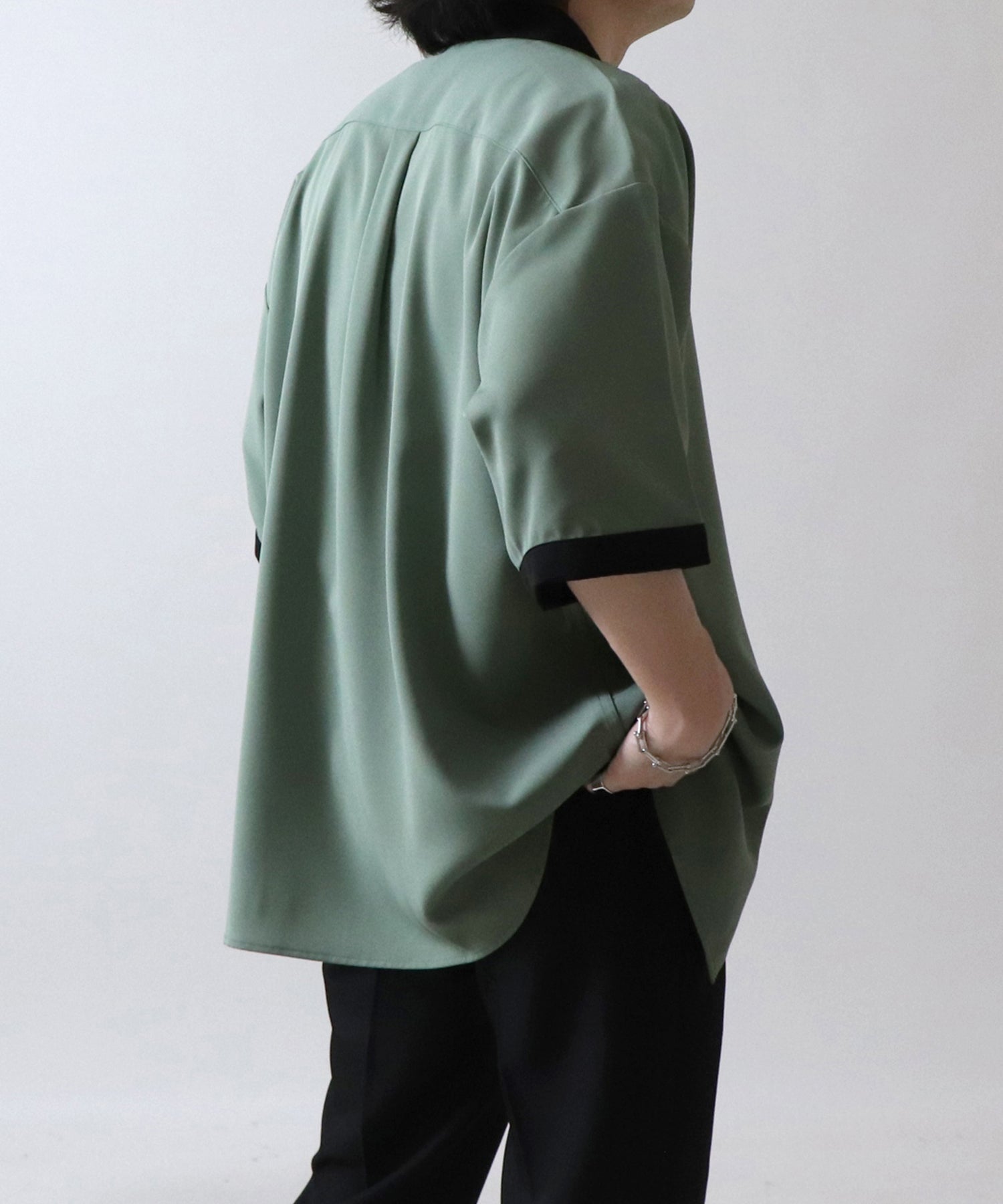 イージーケア ビッグシルエット 襟配色 クレリック半袖シャツ