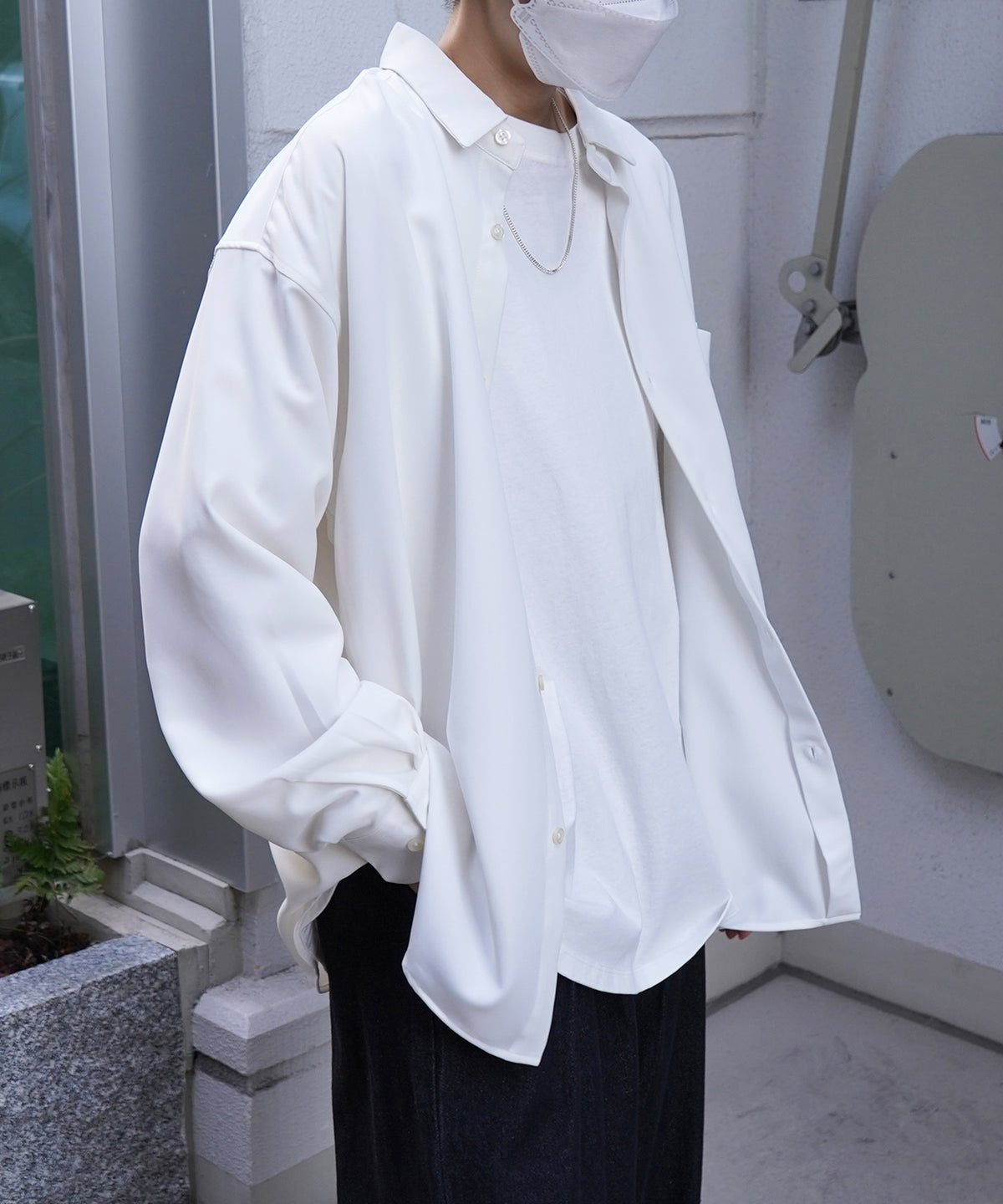 24SS ルーズシルエット ベーシック長袖シャツ