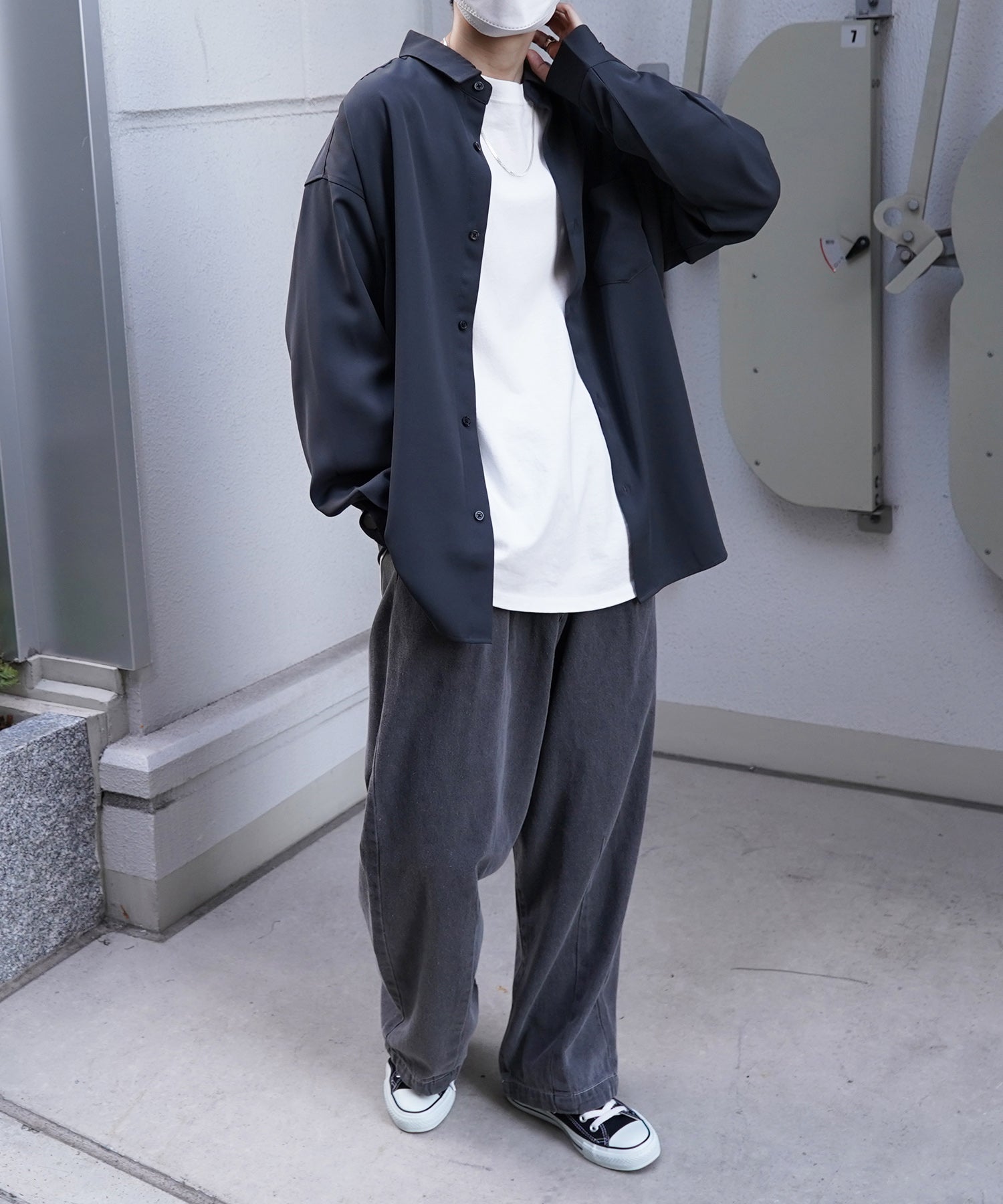 24SS ルーズシルエット ベーシック長袖シャツ
