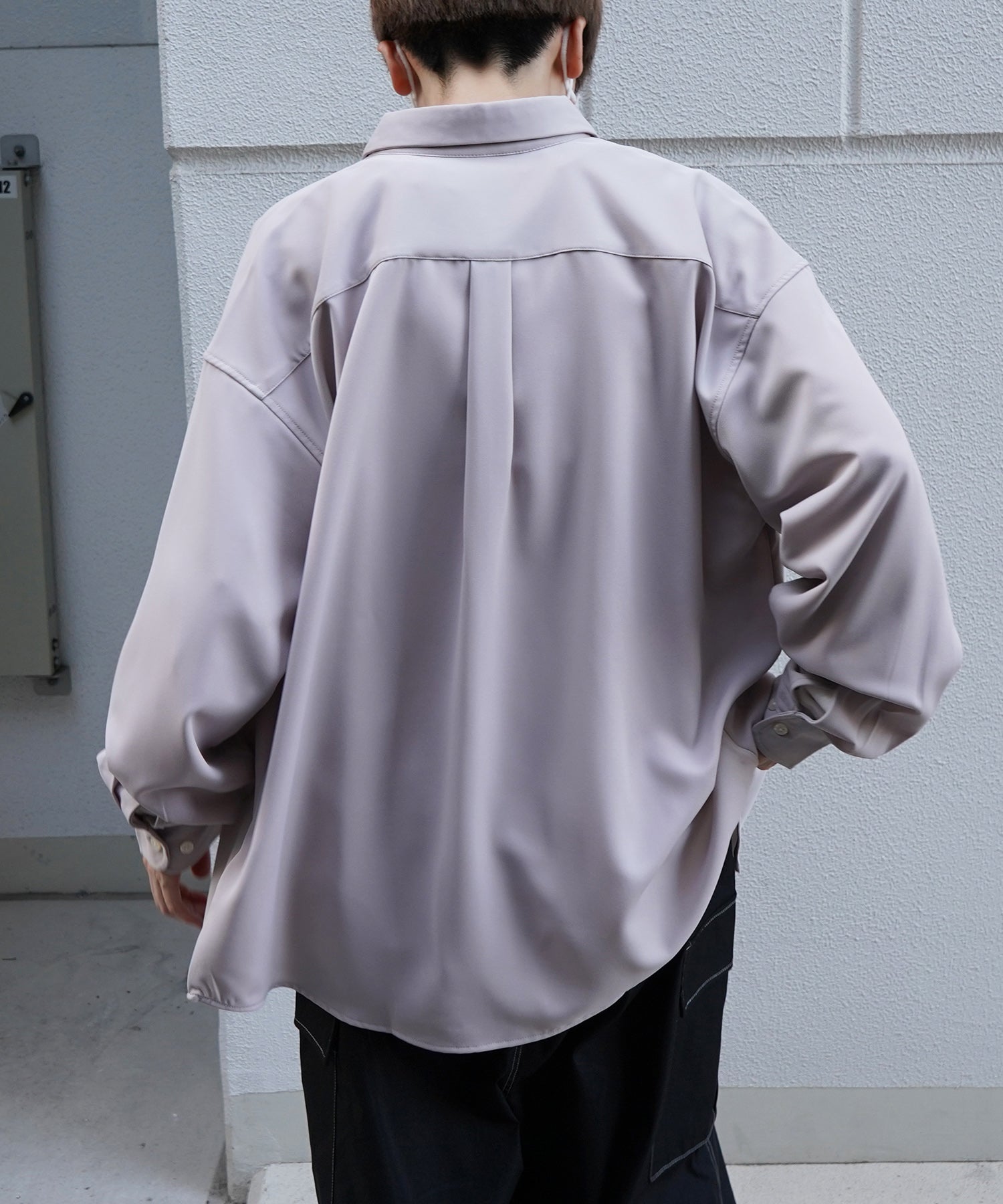 24SS ルーズシルエット ベーシック長袖シャツ