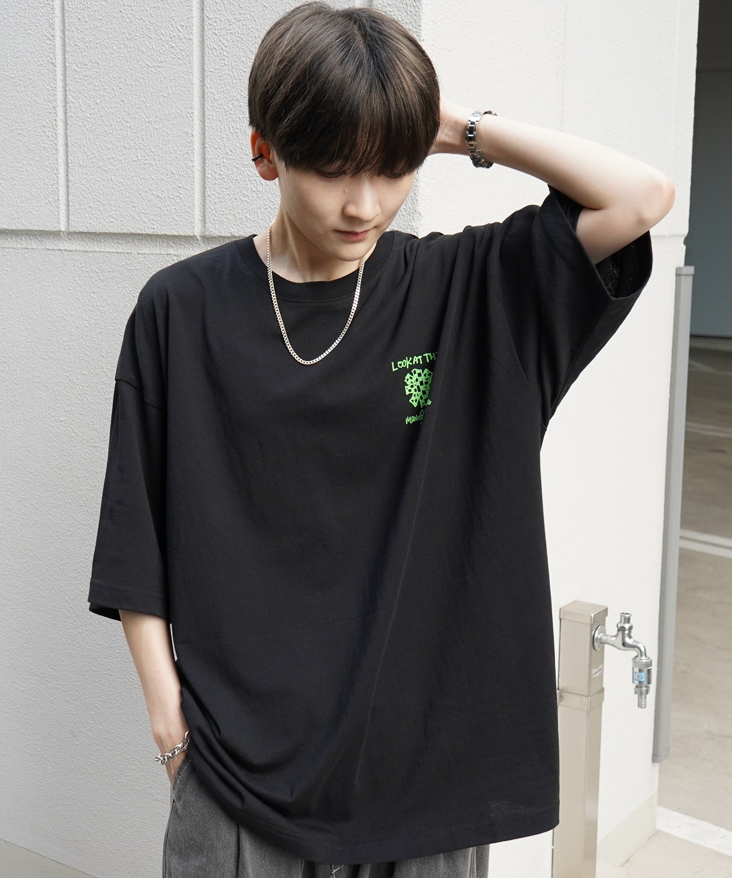 【MARK GONZALES ARTWORK COLLECTION / マーク ゴンザレス】フロント / バックプリント ワンポイント刺繍 モチーフ ビッグシルエットTシャツ