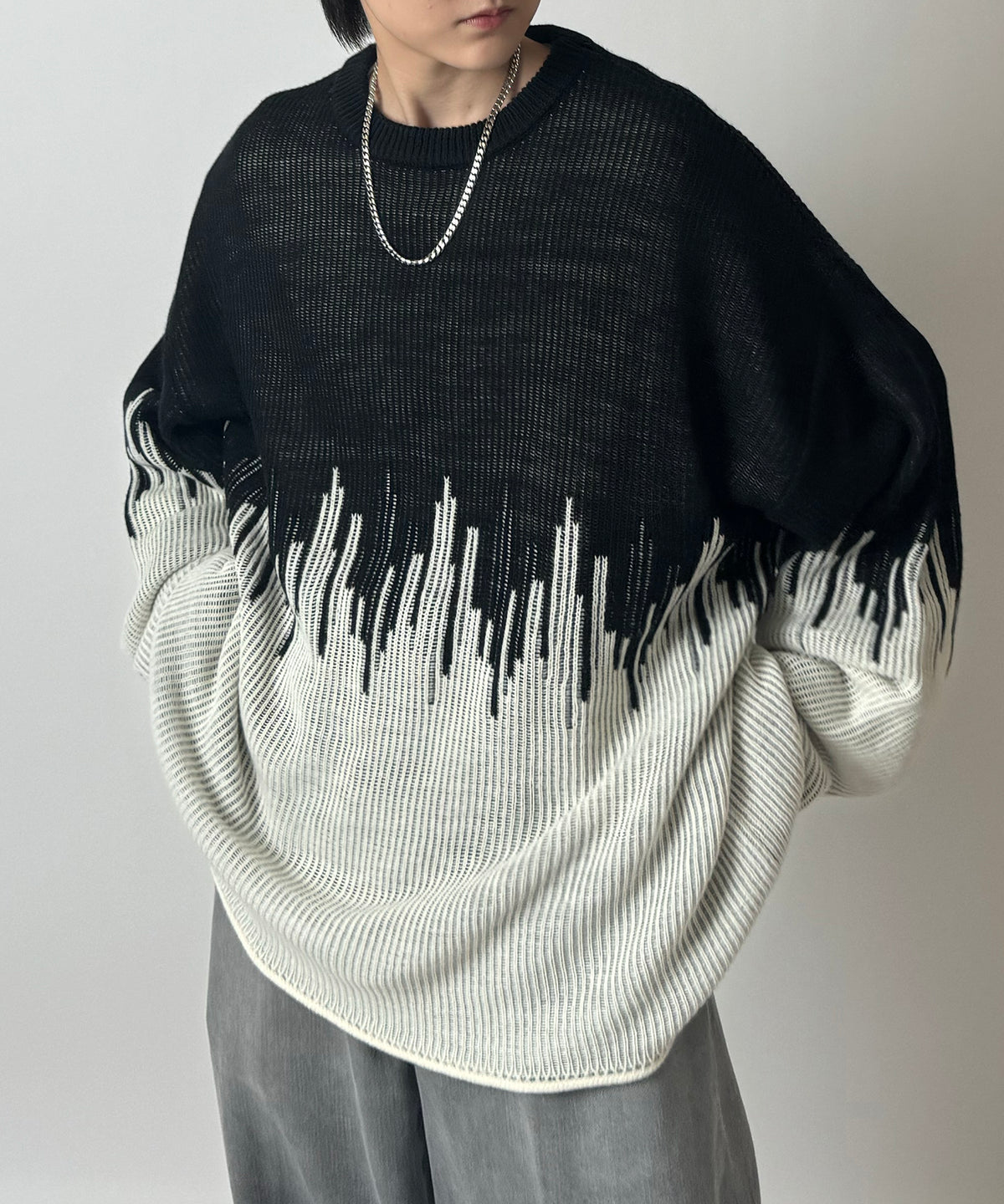 2トーンディップ柄 ルーズシルエット プルオーバーニット