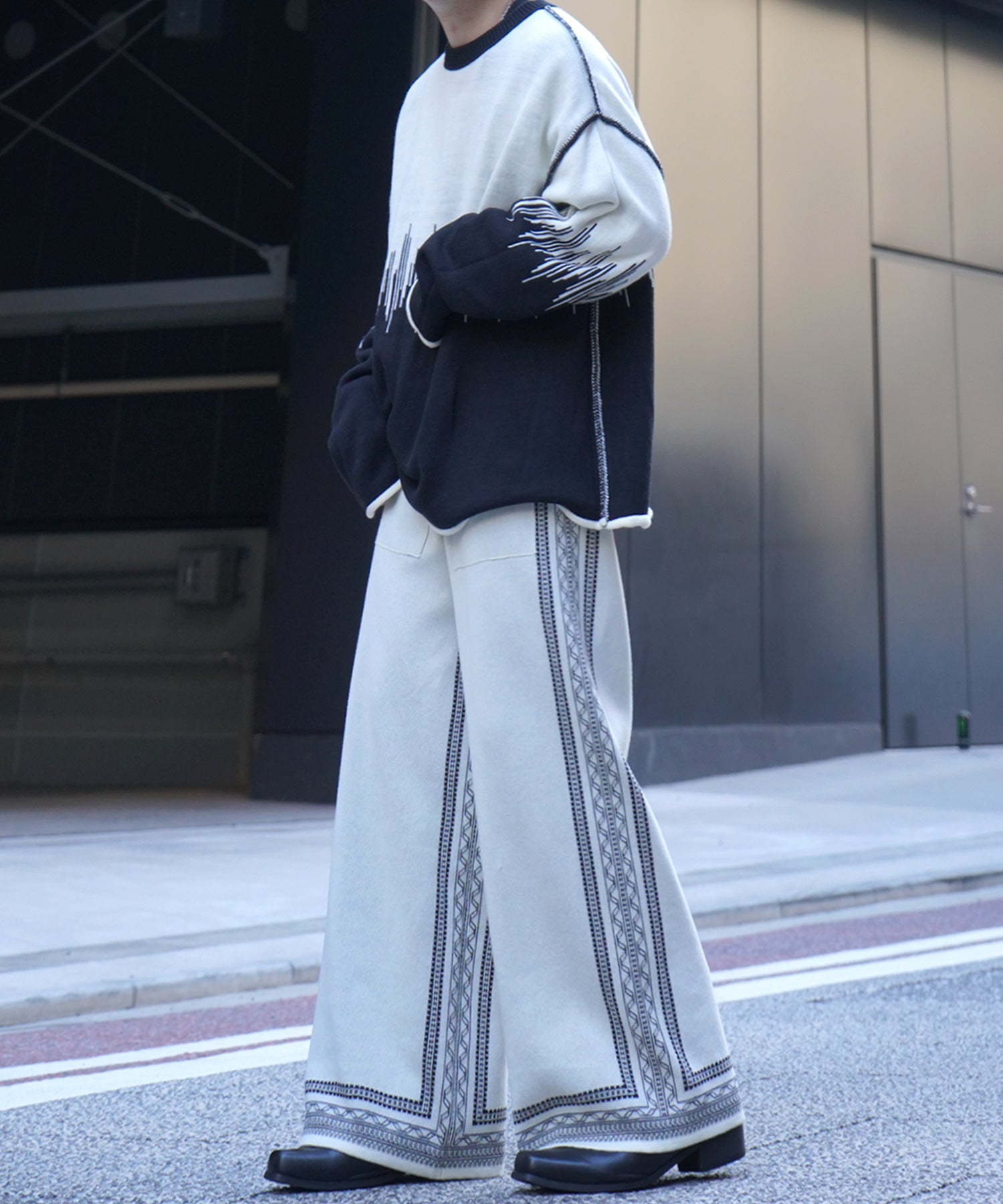 サイドライン ジャガードニット ワイドストレートパンツ