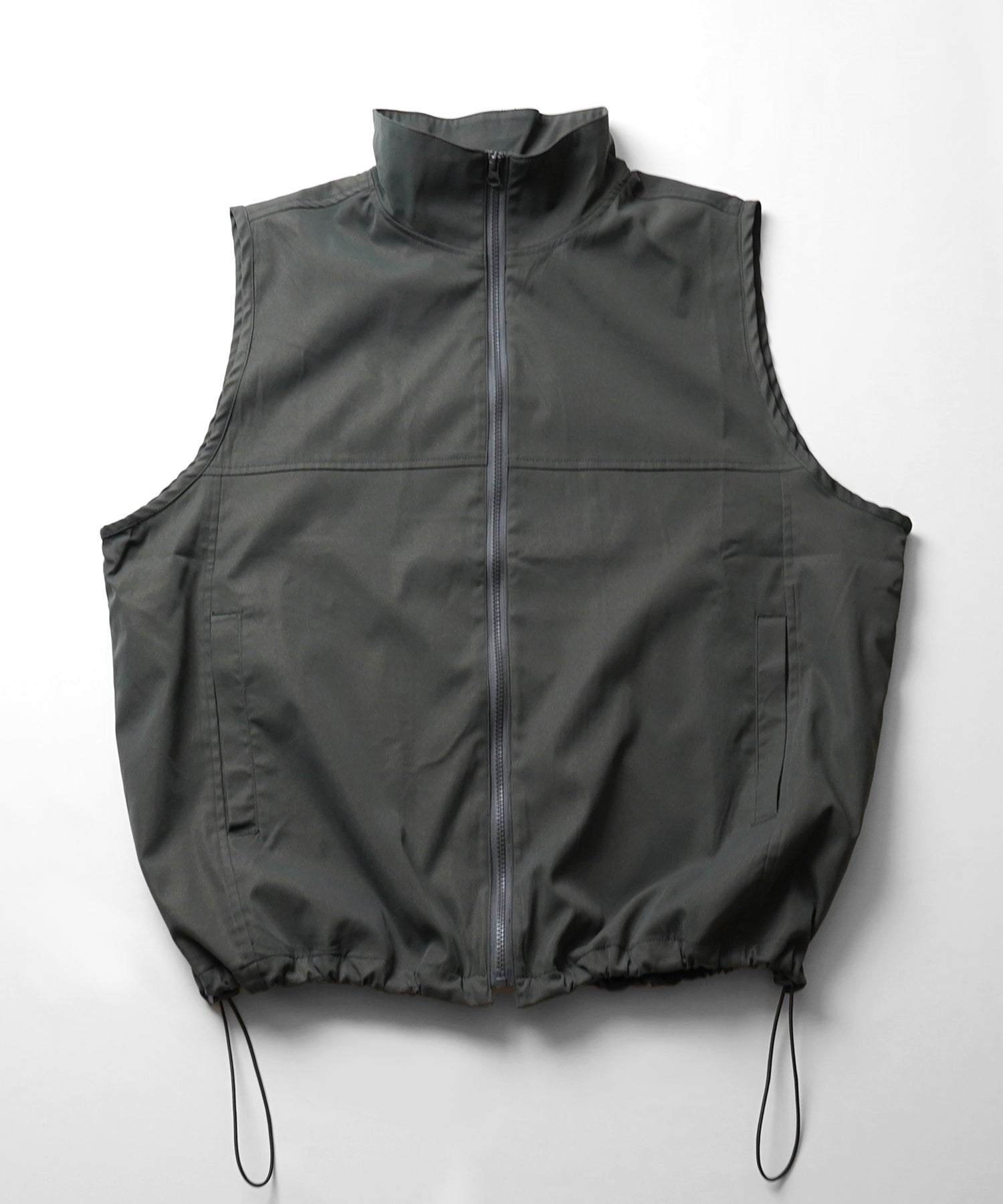 セットアップ対応 スタンドネック 裾ひもドロスト フルジップナイロンテックベスト