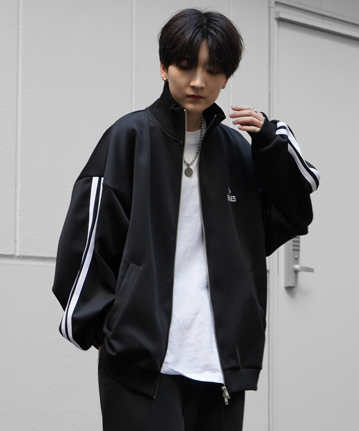 【96thes】韓国ストリート ビッグシルエット ワンポイント刺繍 サイドラインジャージ トラックジャケット