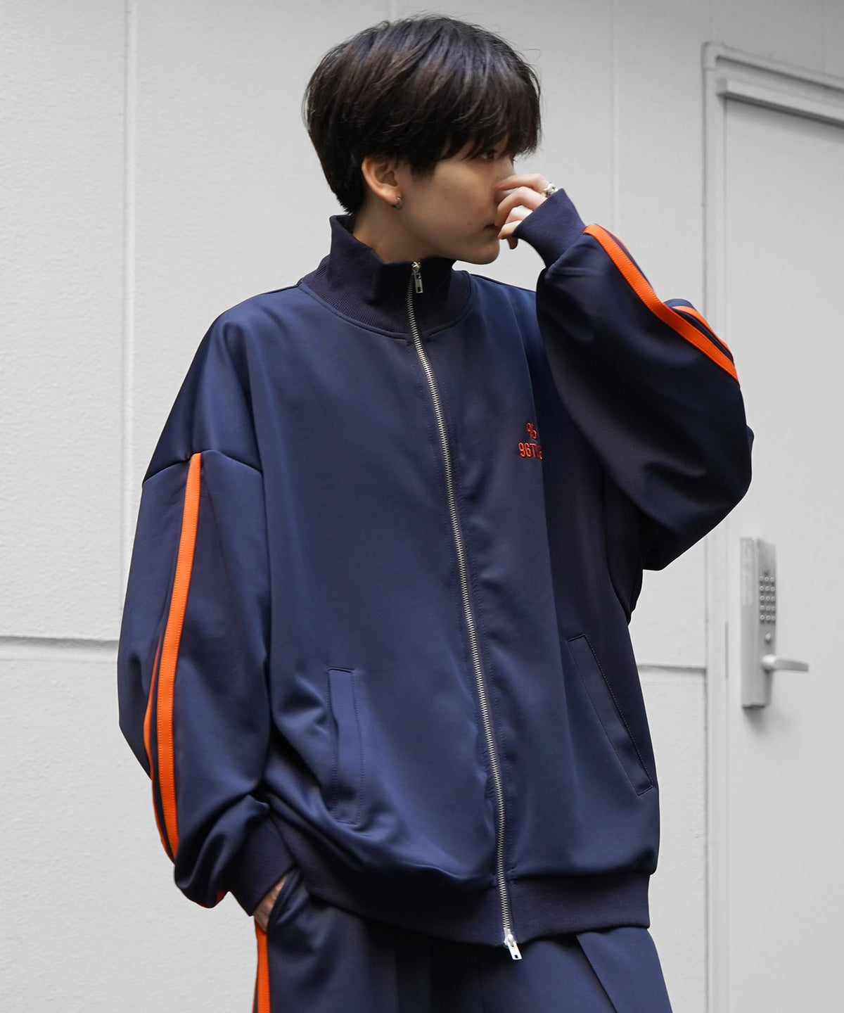 【96thes】韓国ストリート ビッグシルエット ワンポイント刺繍 サイドラインジャージ トラックジャケット