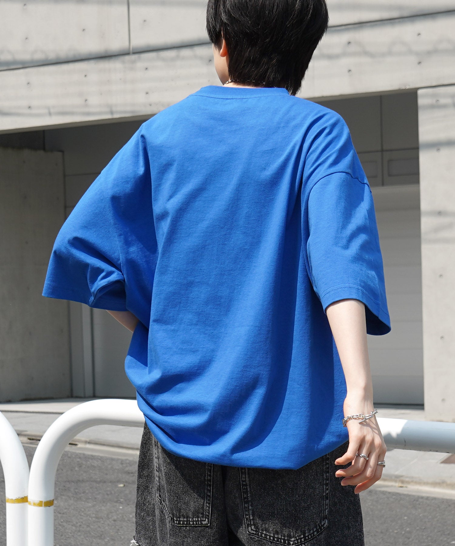 【96thes】韓国ストリート ビッグシルエット ワンポイントマタギ刺繍 半袖Tシャツ