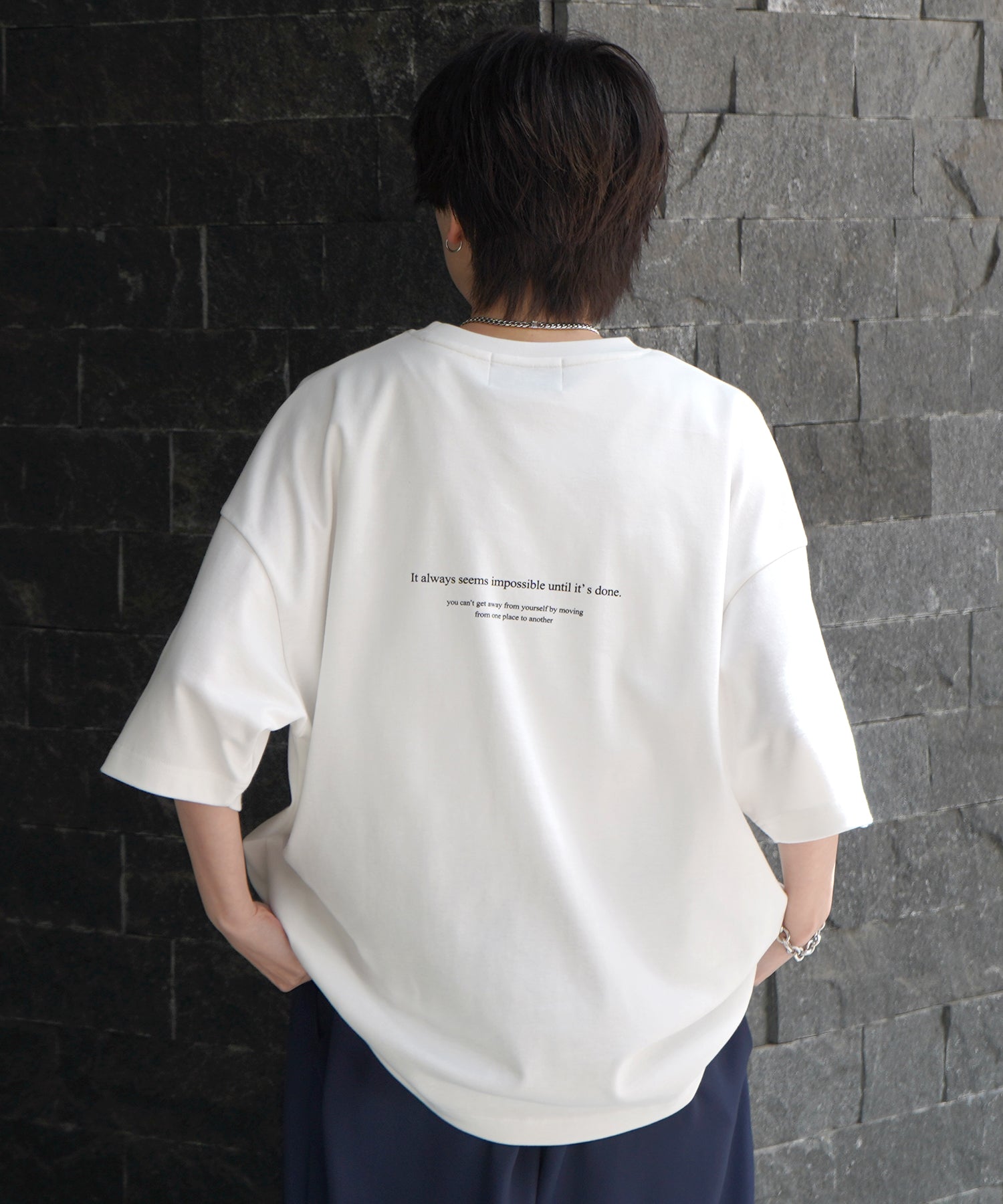 25SS ナチュラルドレープ とろみ肌感 ワンポイント刺繍 ビッグシルエット半袖Tシャツ