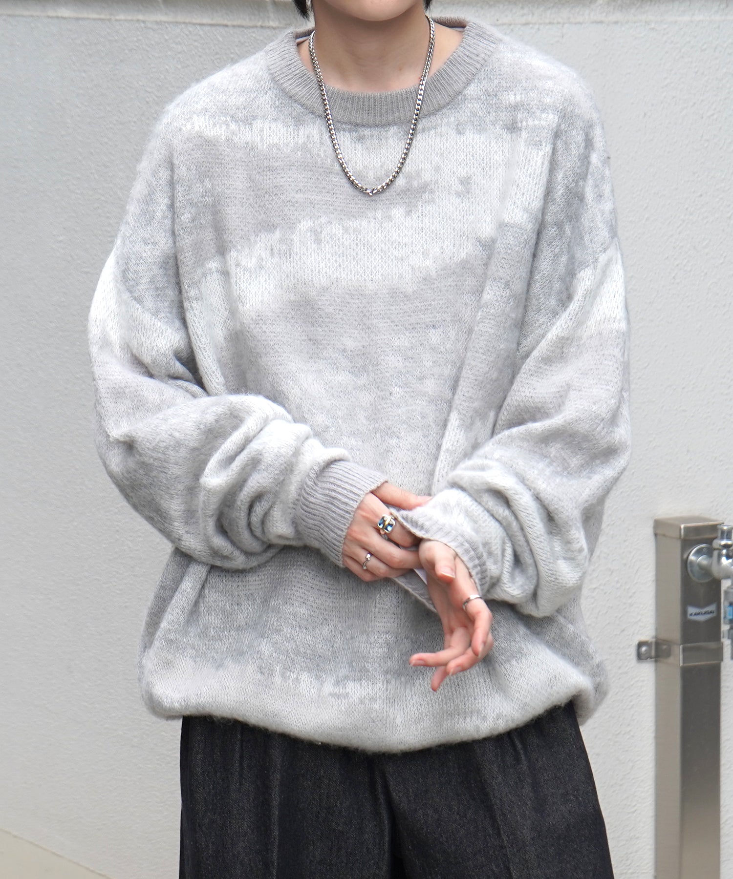 モヘアライク ルーズシルエット グラデーション 煙柄ジャガード シャギープルオーバーニット