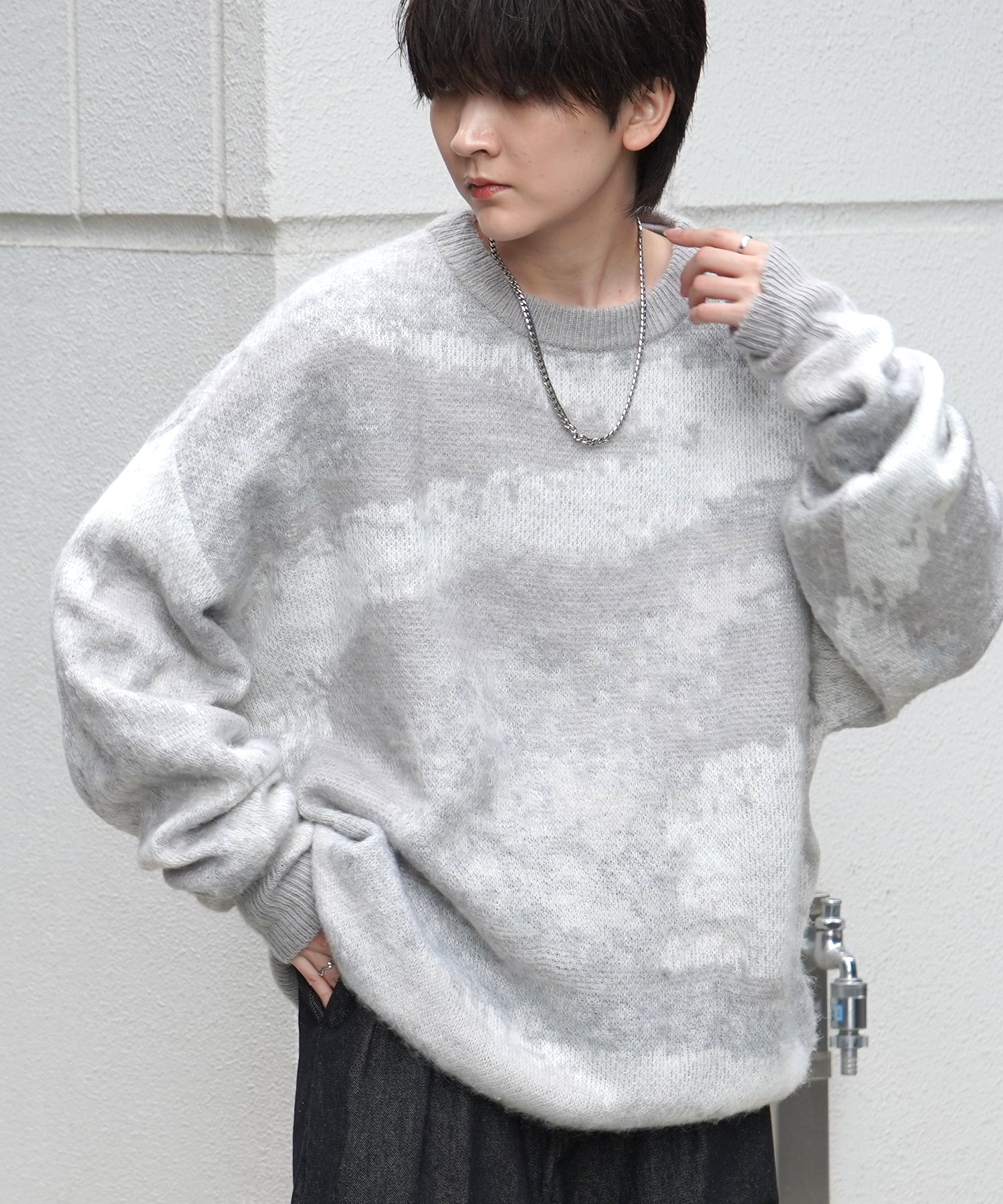 モヘアライク ルーズシルエット グラデーション 煙柄ジャガード シャギープルオーバーニット