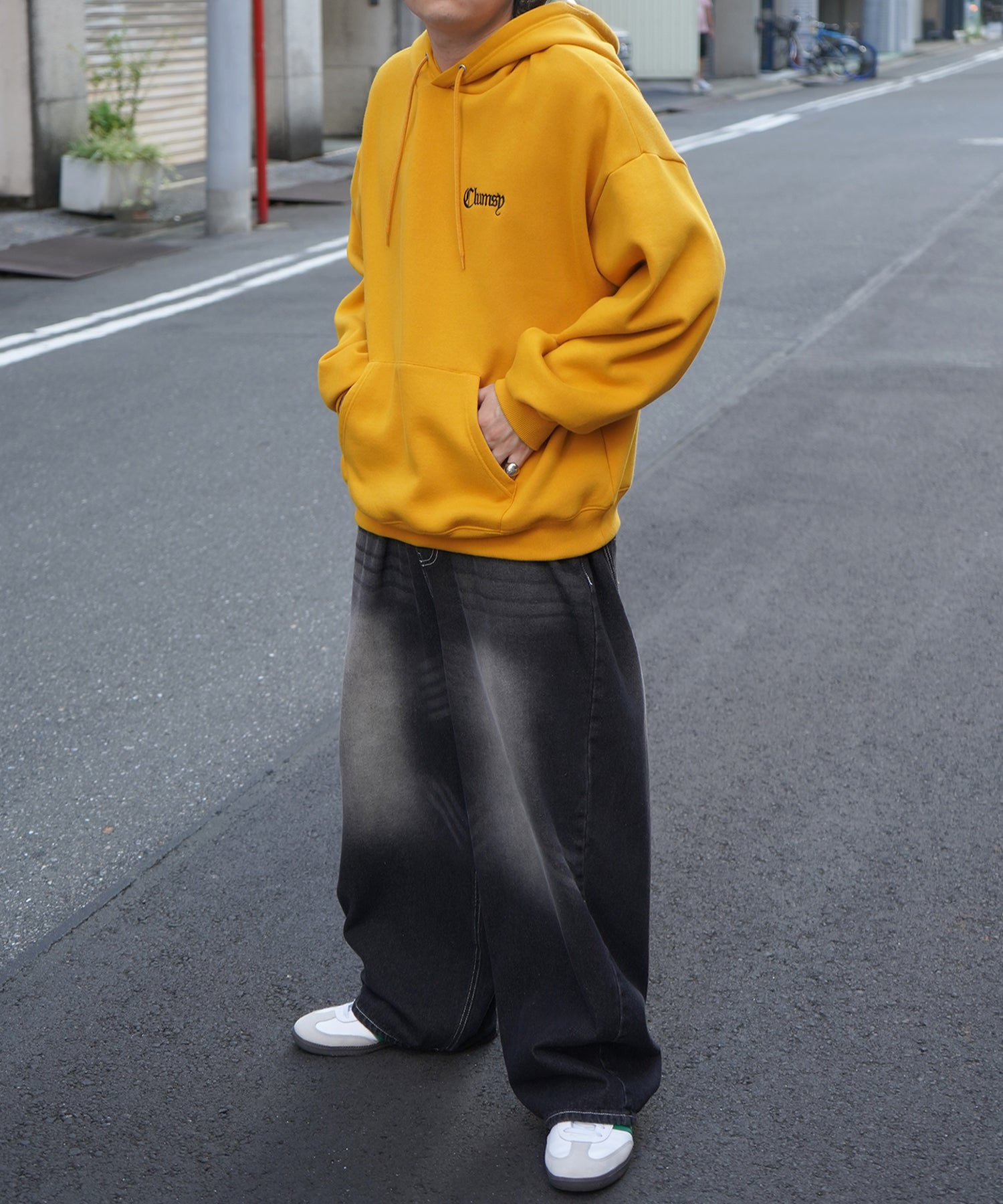 ビッグシルエット フェード8ボール バックプリントパーカー