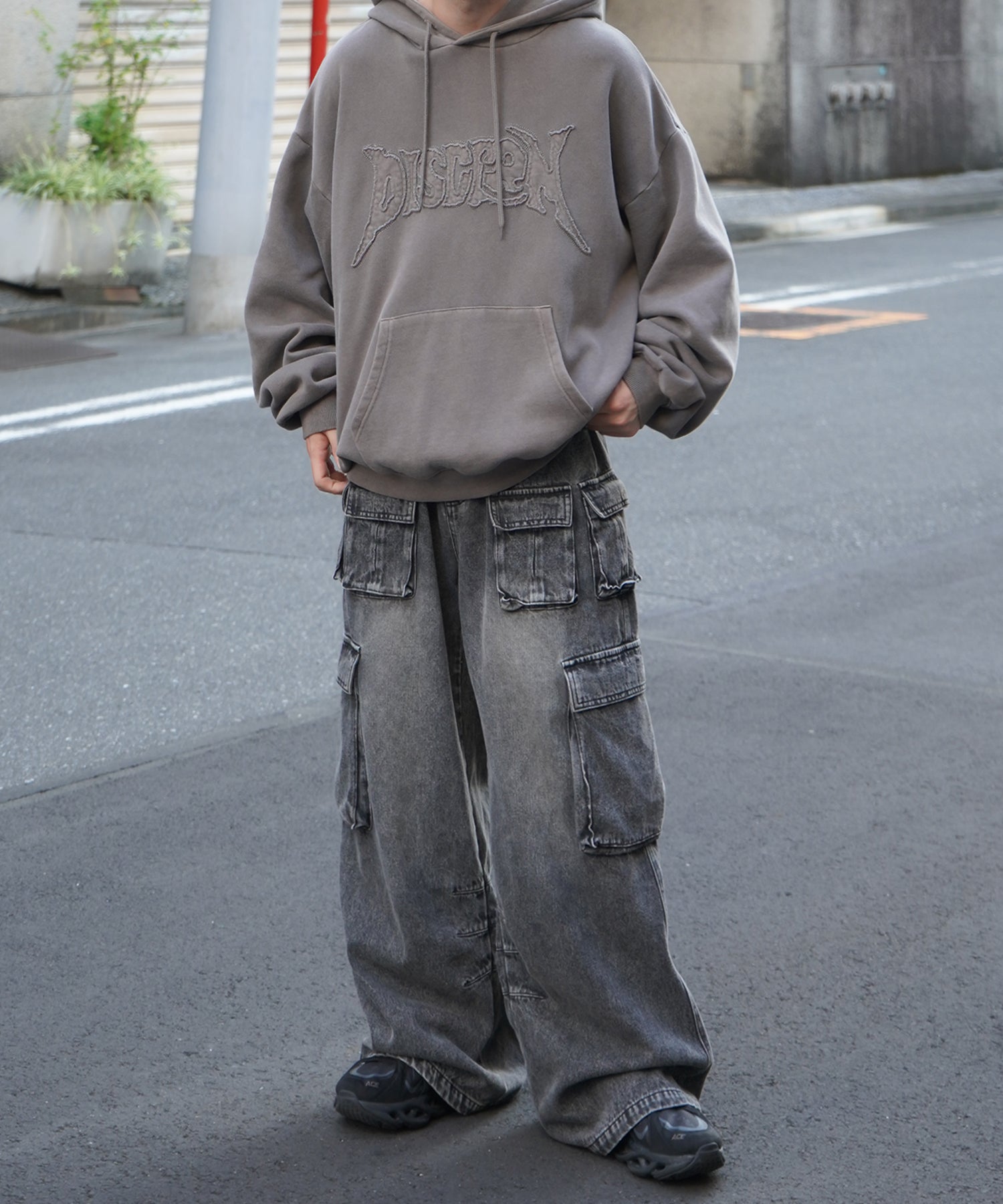 ヴィンテージライク ピグメント加工 ビッグシルエット カットオフフロント刺繍 プリントパーカー